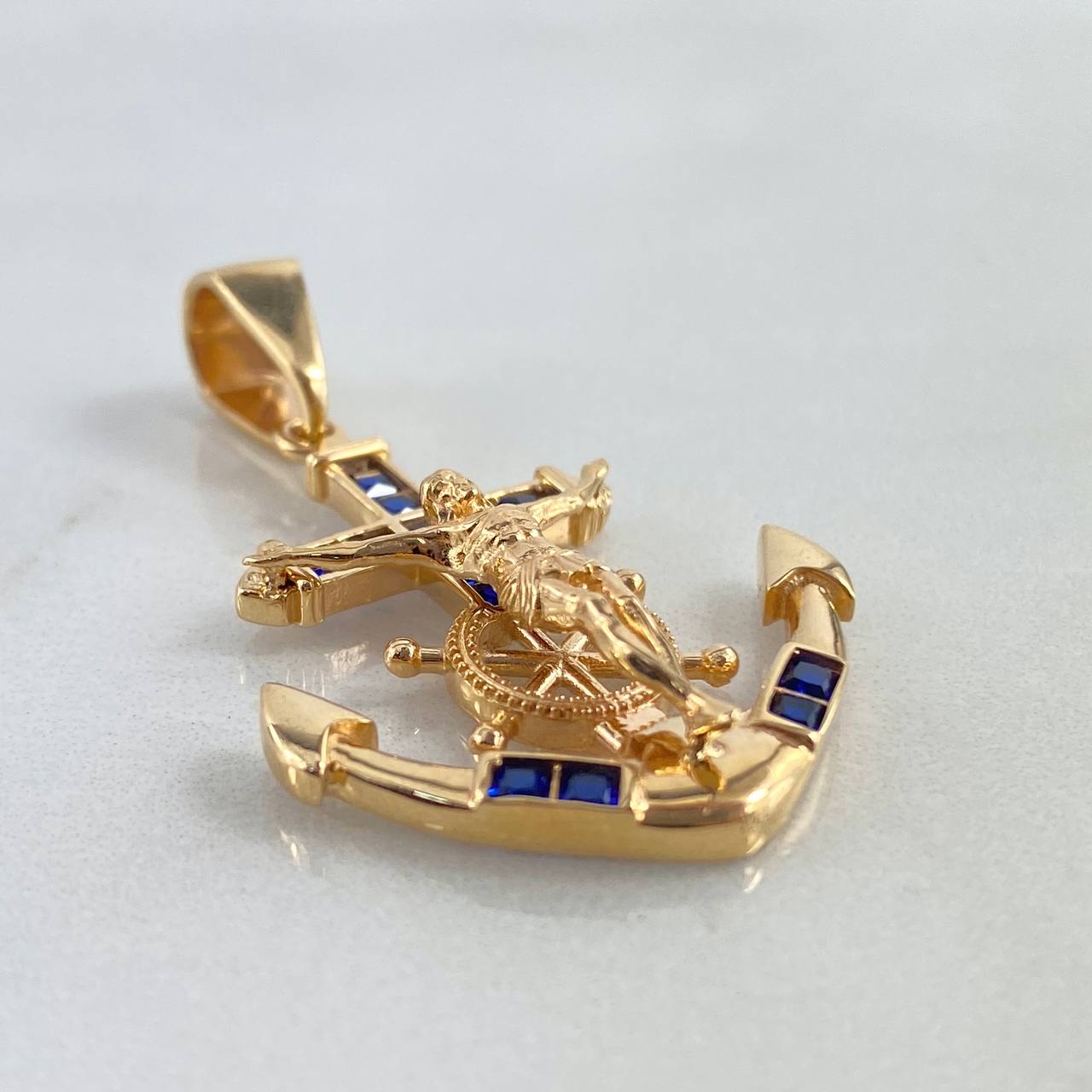 Dije Ancla Cristo 6.35gr / 4cm / Circones Azules Oro Amarillo *
