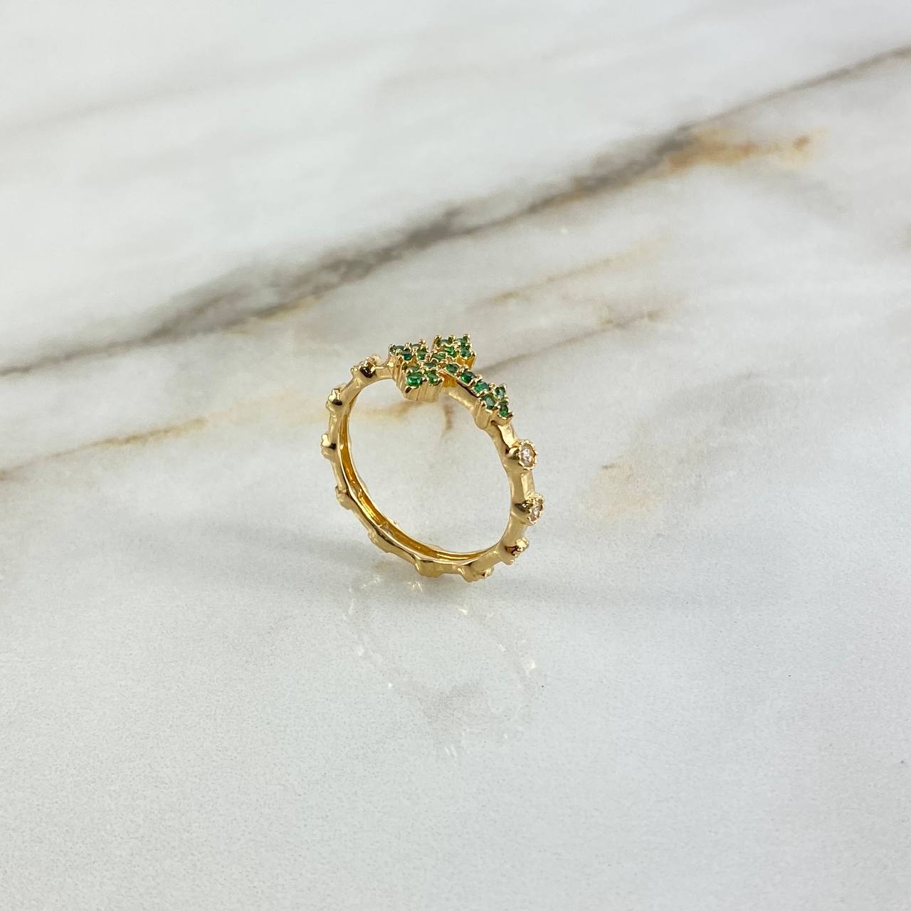 Anillo Cruz Bizantina 2.85gr / T7 1/2 / Esferas Circones Blancos Verdes Oro Amarillo *