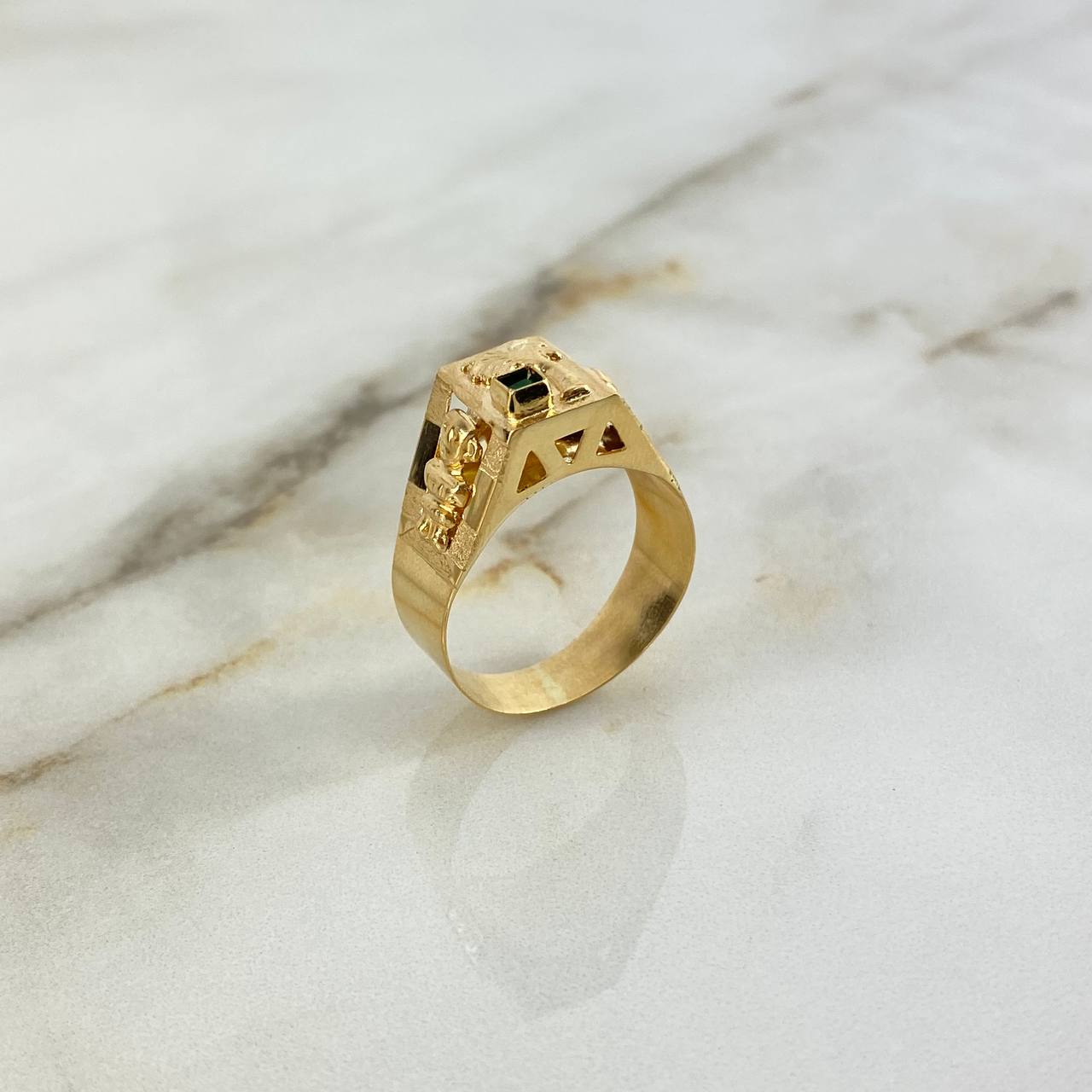 Anillo Palma Quimbaya 4.5gr / T11 4/4 / Circones Verdes Oro Amarillo ©