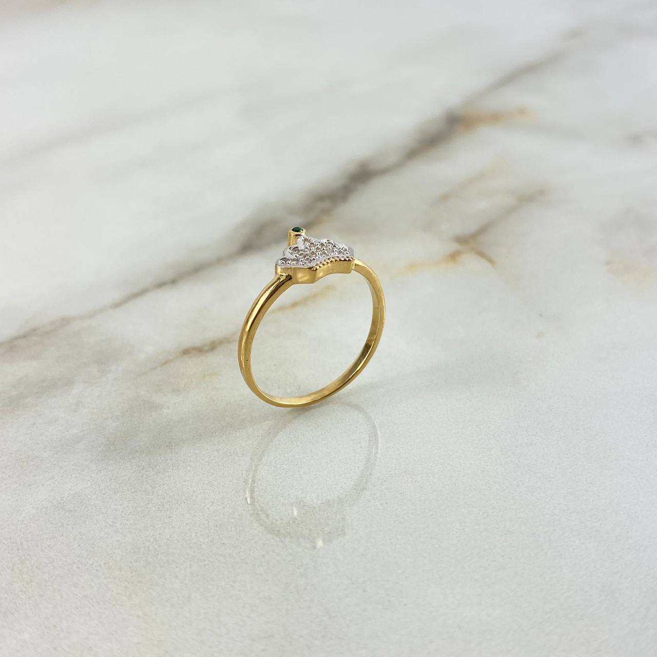 Anillo Corona 1.95gr / T7 / Circones Blancos-Verdes Oro Amarillo ©