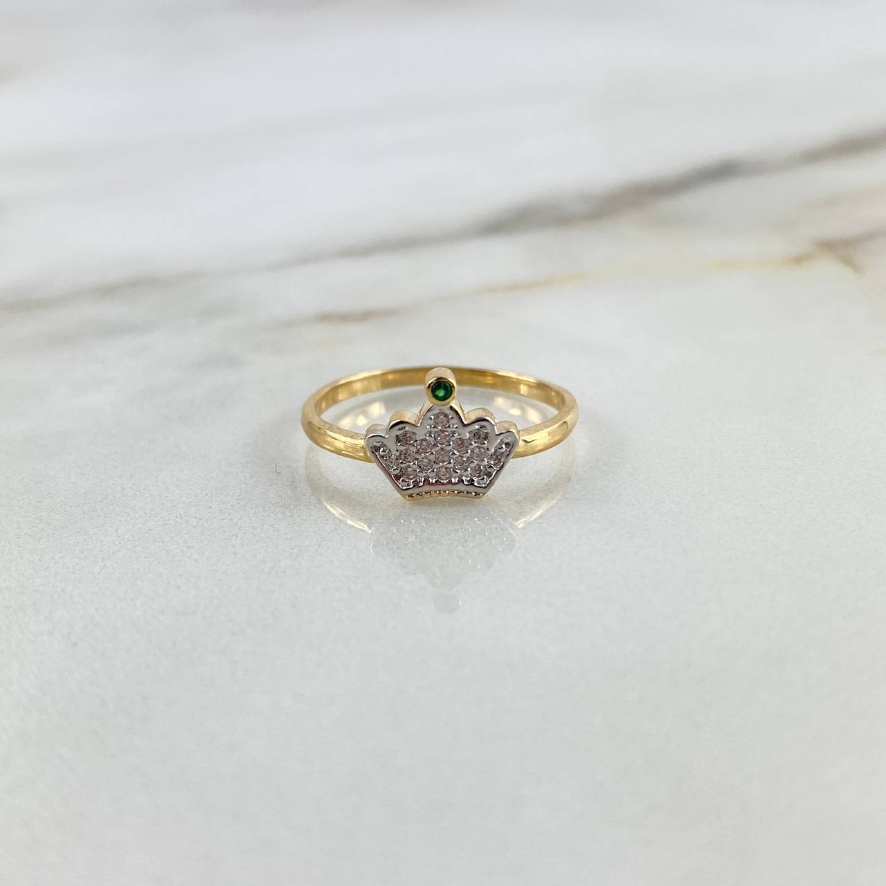Anillo Corona 1.95gr / T7 / Circones Blancos-Verdes Oro Amarillo ©