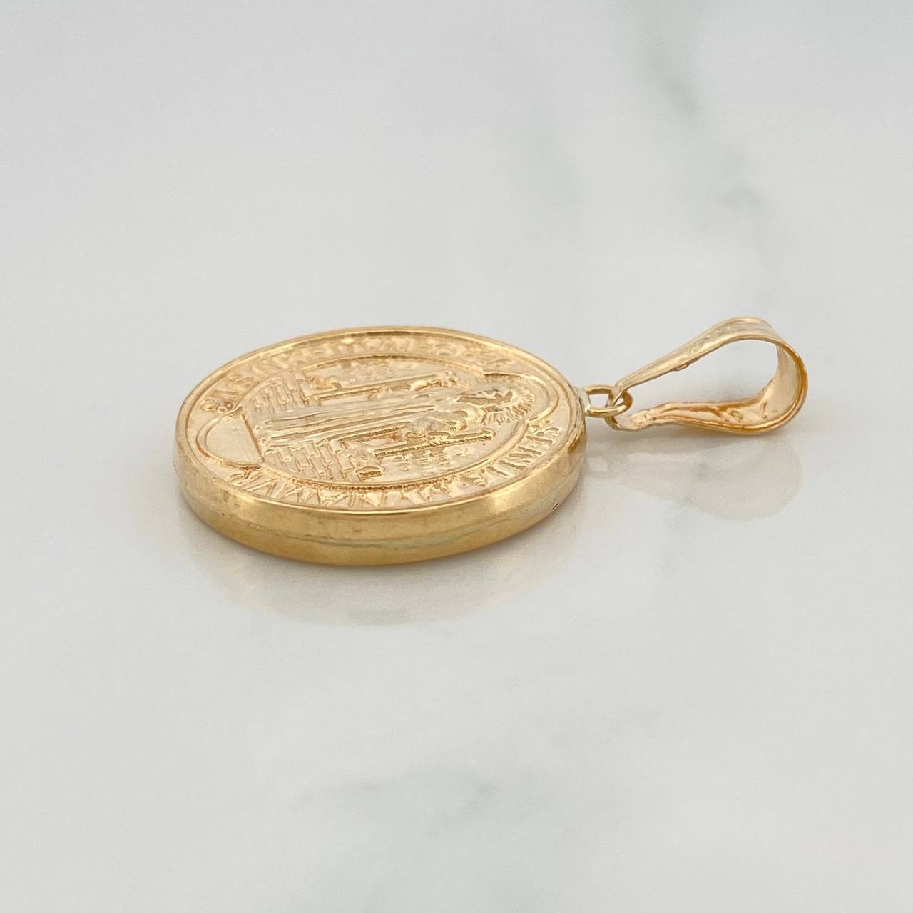 Dije San Benito 2.95 g / 3 cm Oro Amarillo 18K