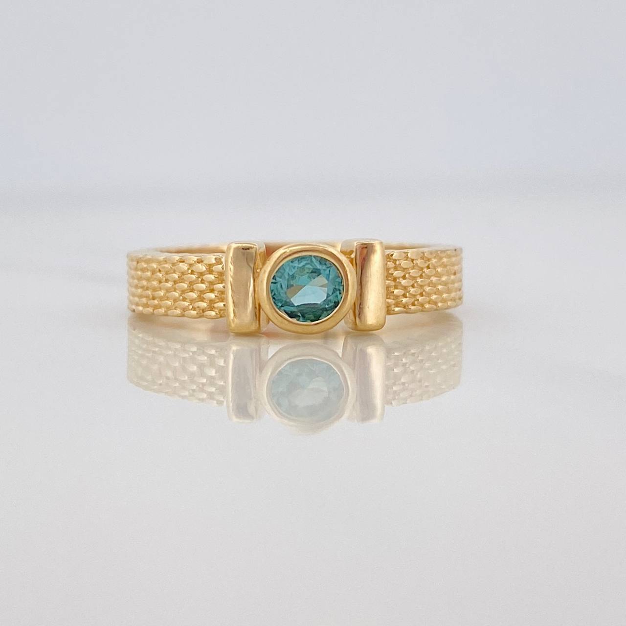 Anillo Halo Correa 3.7g / T6 Oro Amarillo 18K