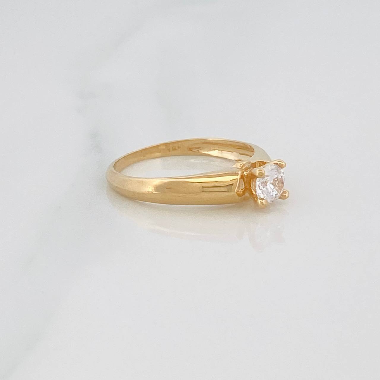 Anillo Solitario 2.55g / T6 1/4 Oro Amarillo 18K