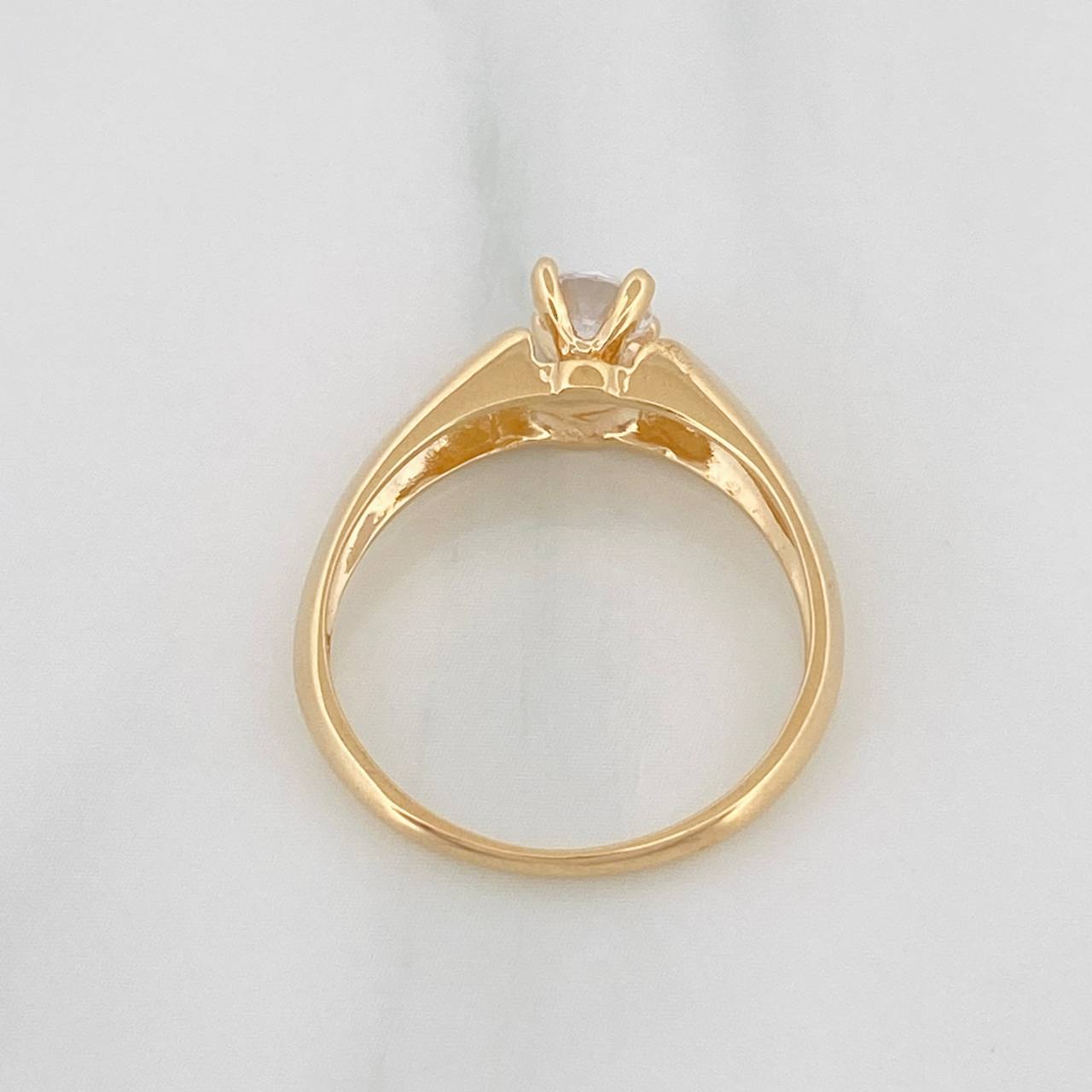 Anillo Solitario 2.55g / T6 1/4 Oro Amarillo 18K