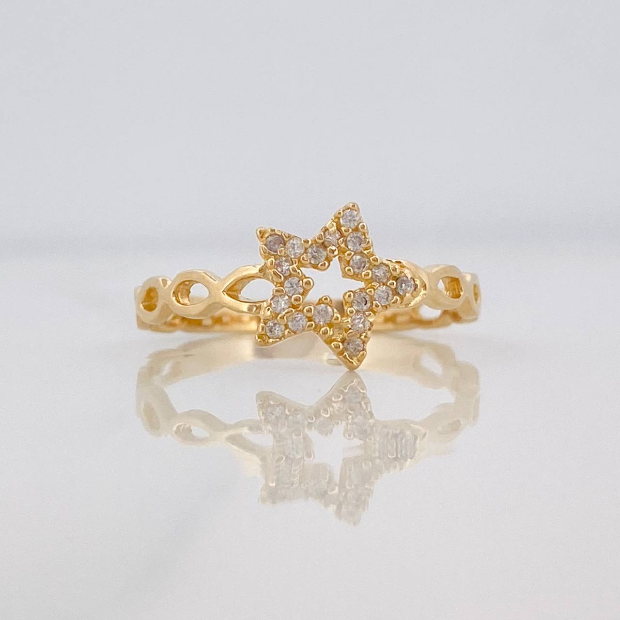 Anillo Estrella 1.5g / T6 3/4 Oro Amarillo 18K