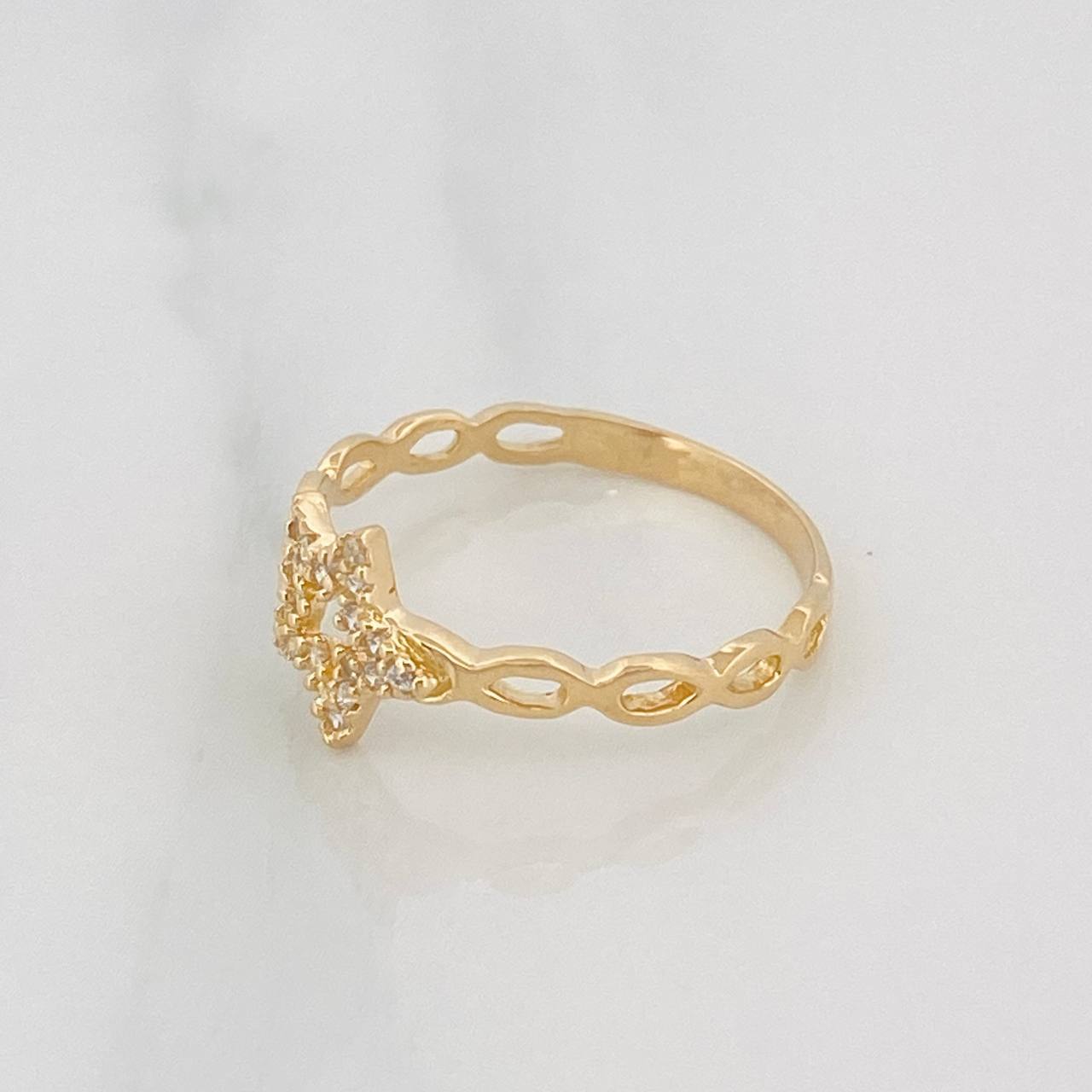 Anillo Estrella 1.5g / T6 3/4 Oro Amarillo 18K