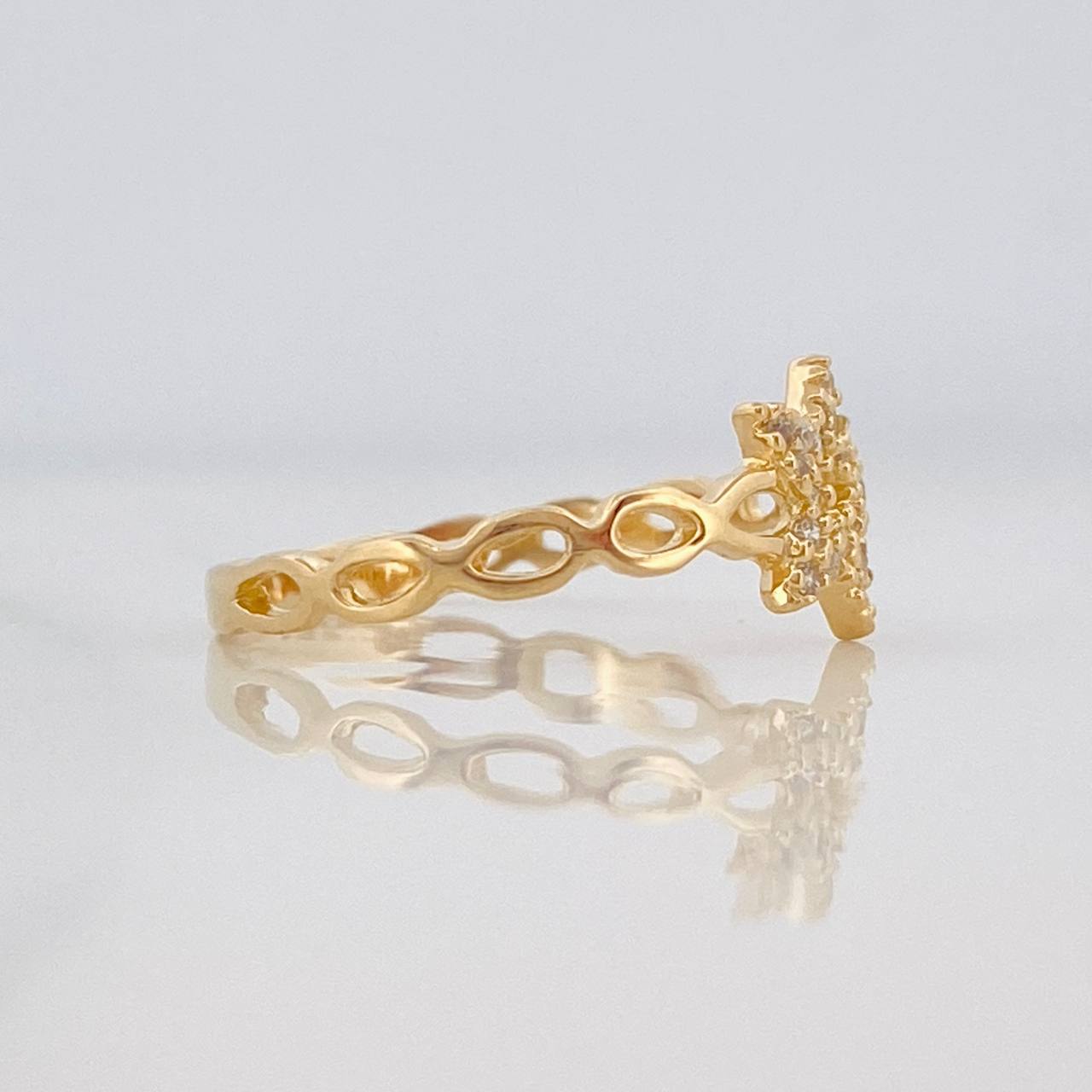 Anillo Estrella 1.5g / T6 3/4 Oro Amarillo 18K