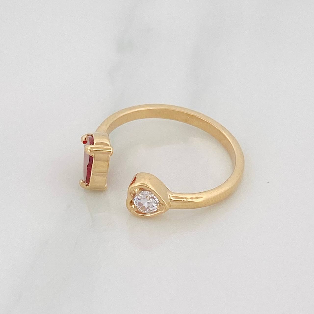 Anillo Corazones 2.7g / T5 3/4 Oro Amarillo 18K