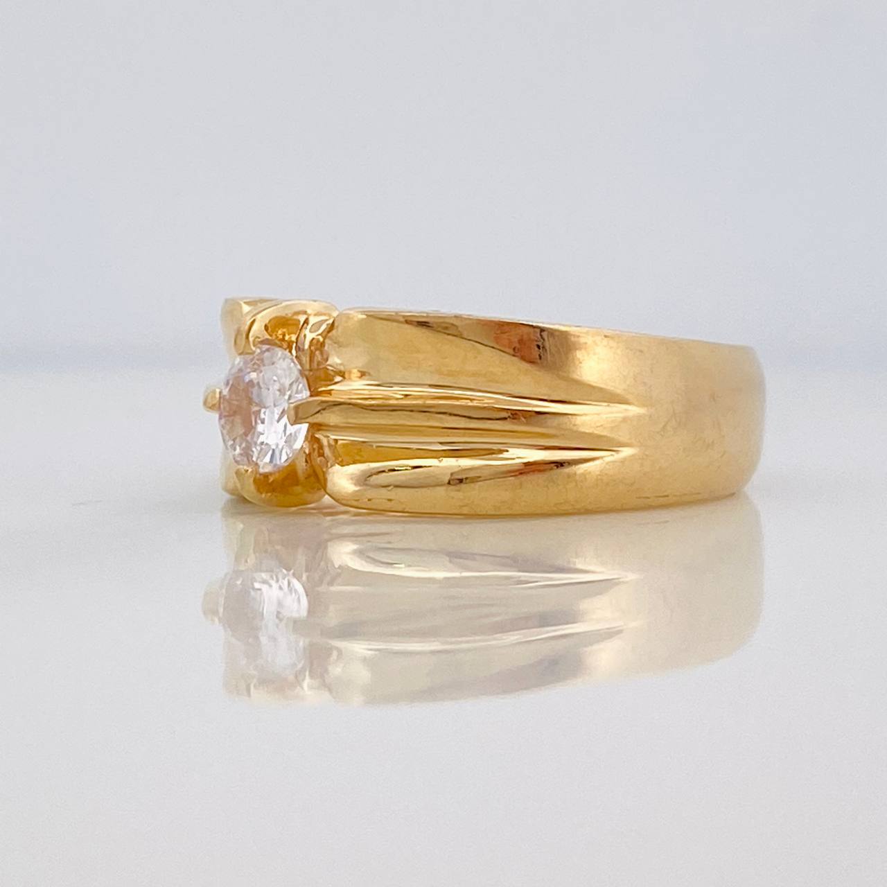 Anillo Solitario Corbatin 6.8g / T9 1/2 Oro Amarillo 18K
