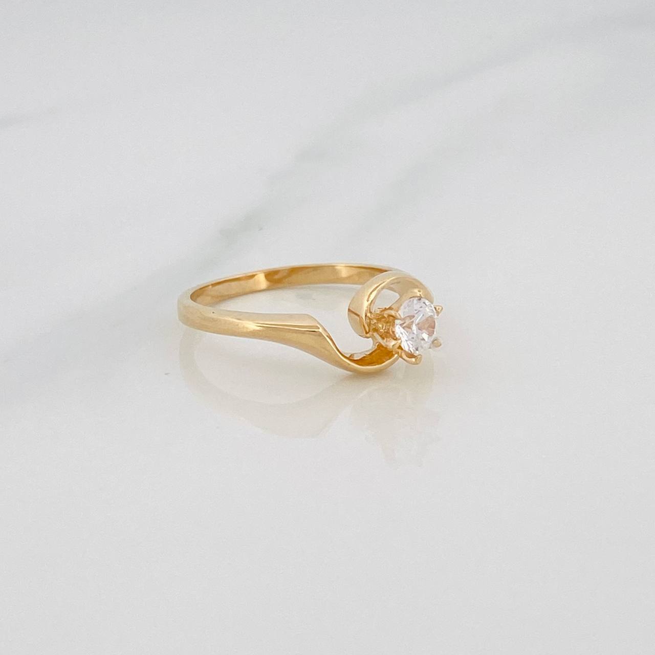 Anillo Solitario Ola 2.6g / T5 1/2 Oro Amarillo 18K