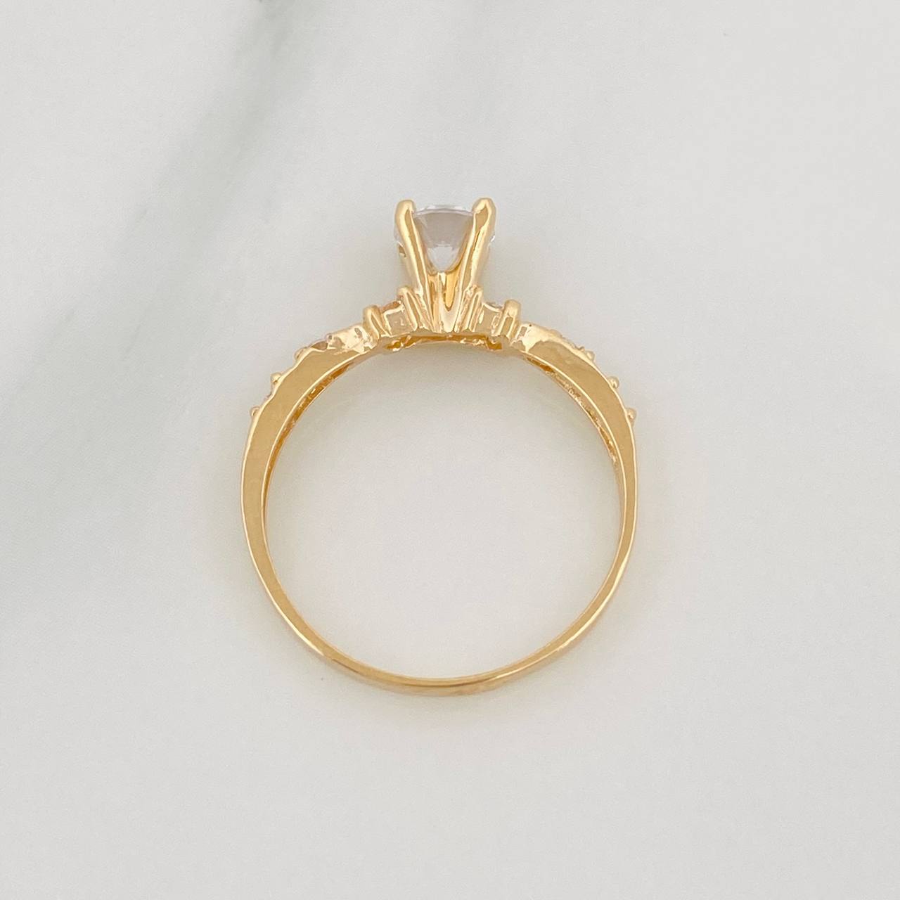 Anillo Solitario Churumbela 1.85g / T6 Oro Amarillo 18K
