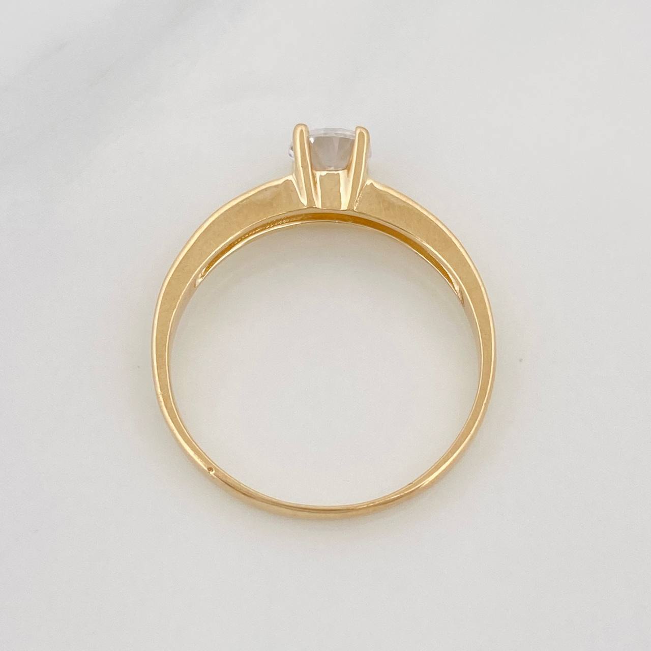 Anillo Solitario 2.35g / T7 Oro Amarillo 18K