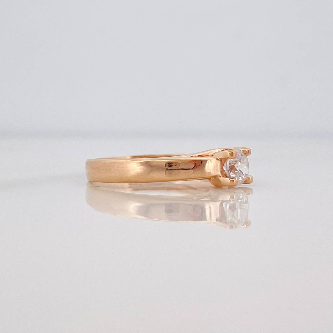 Anillo Solitario 2.1g / T6 1/4 Oro Rosa 18K