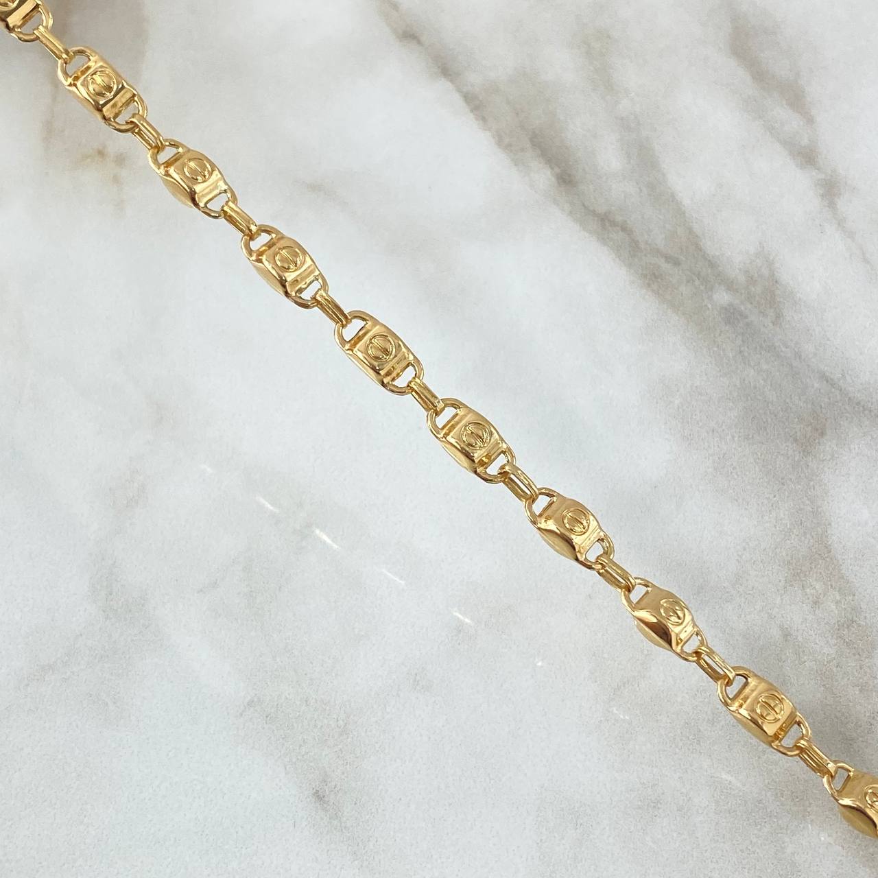 Pulso Rustico Tornillo 4.5gr / 21cm / 5mm Liso Oro Amarillo 18K *