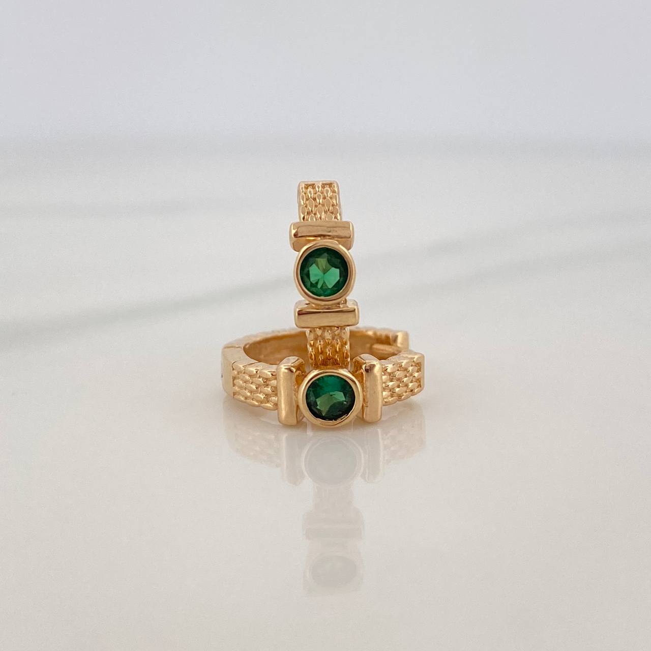Candongas Pendulo Correa 2.95gr / 1.3cm / Oro Amarillo 18K