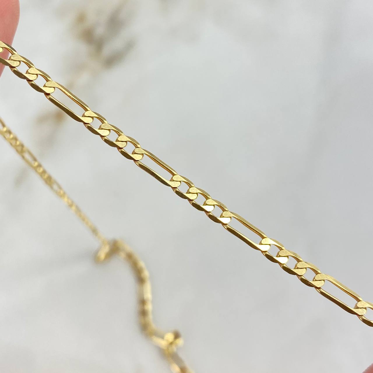 Cadena Figaro 4.95gr / 50cm / 3.4mm Oro Amarillo +0 *