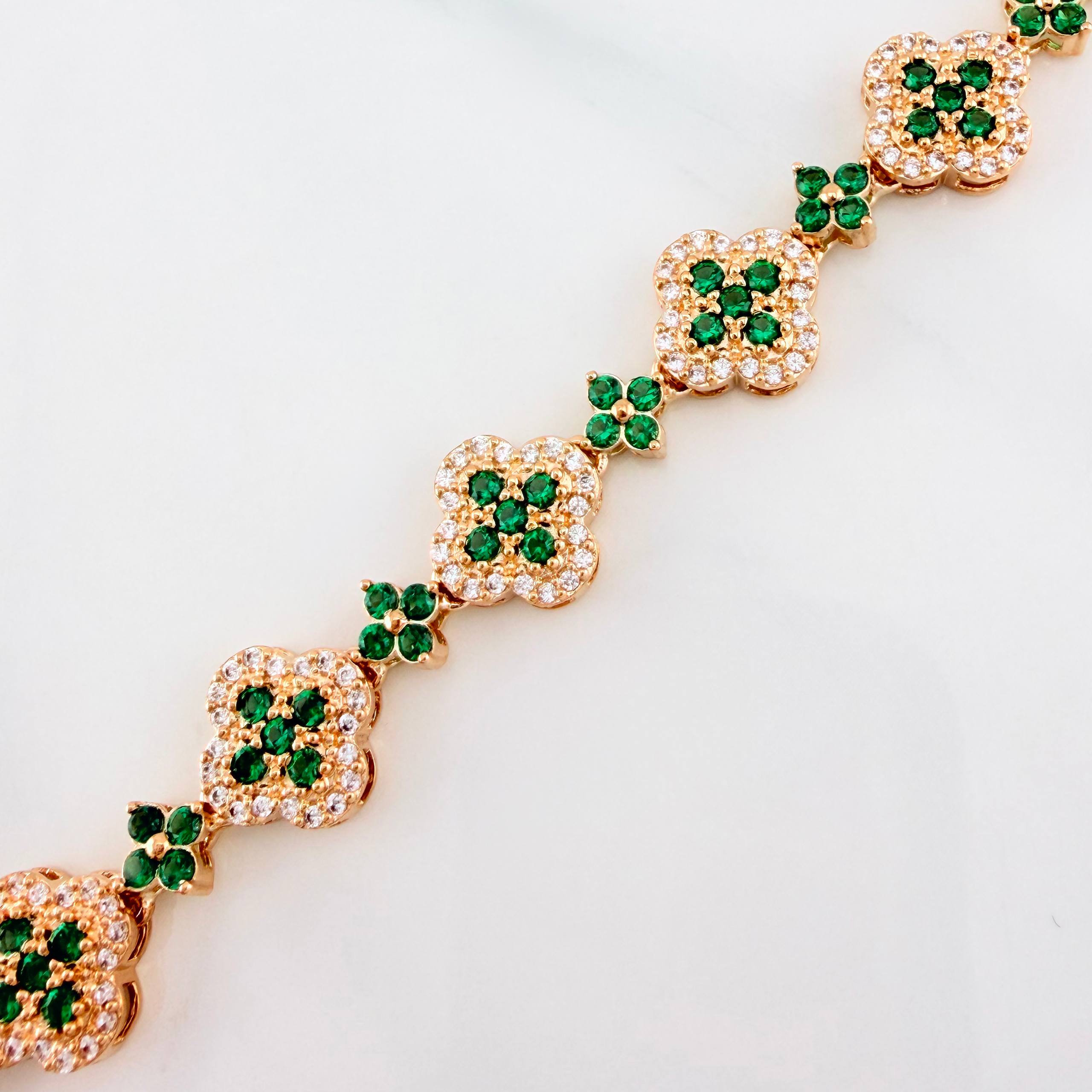 Pulso Trebol Flores 15.3 g / 17.7 cm / 9.83 mm Oro Amarillo 18K
