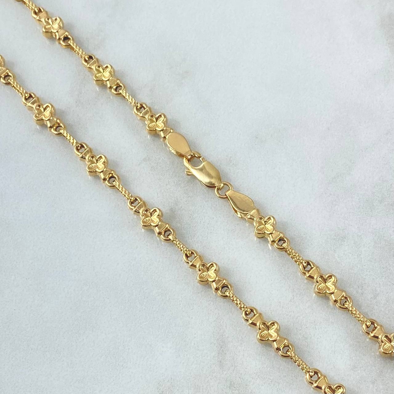 Cadena Rustica Trébol 11.35gr / 60cm / 5.1mm Texturizada Oro Amarillo 18K