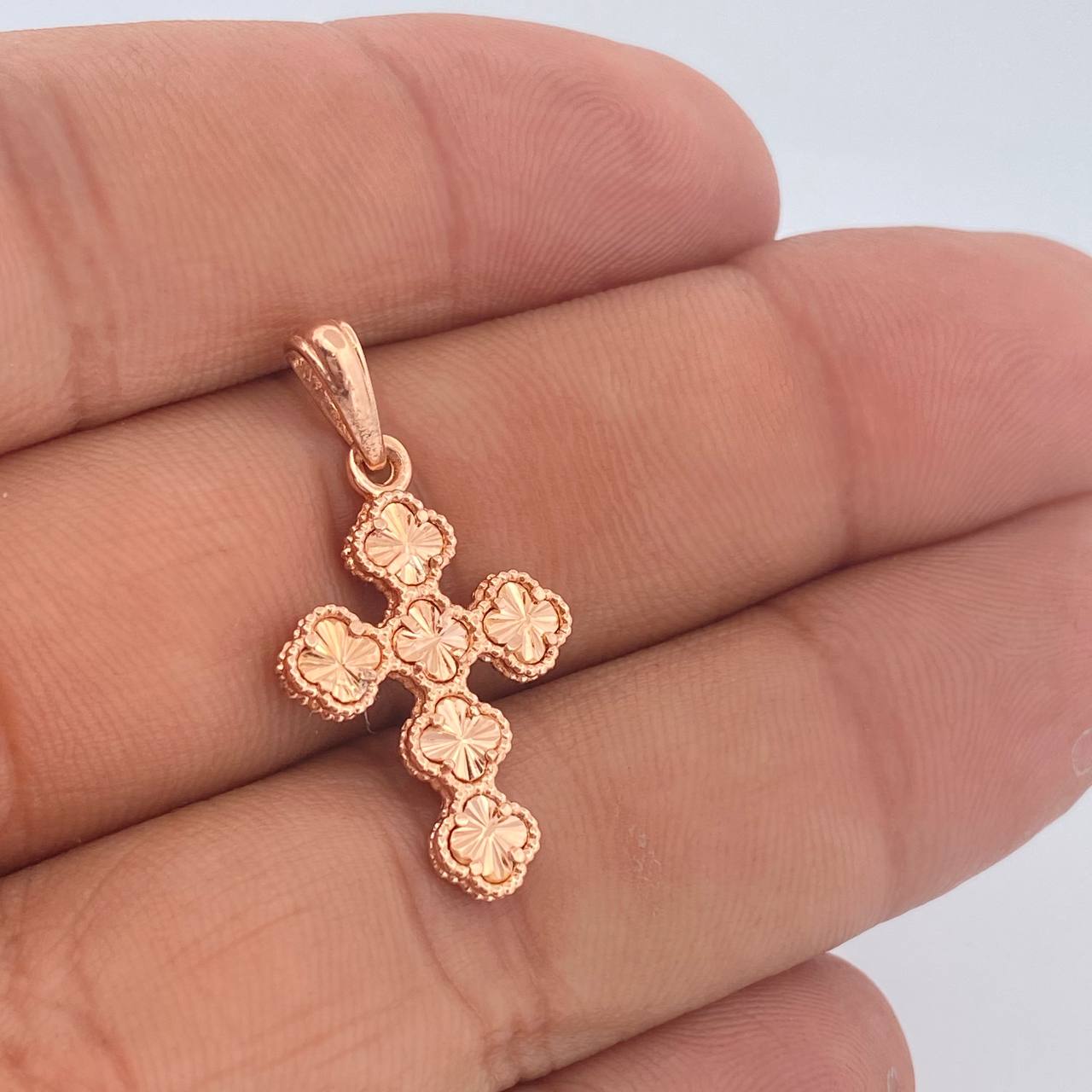 Dije Cruz Trebol 2.4gr / 3cm-Oro Rosa 18K &