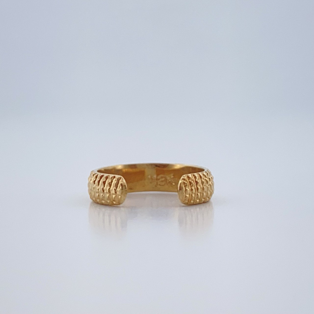 Piercing Earcuff Simulador 0.65gr / 1cm / Oro Amarillo 18K $