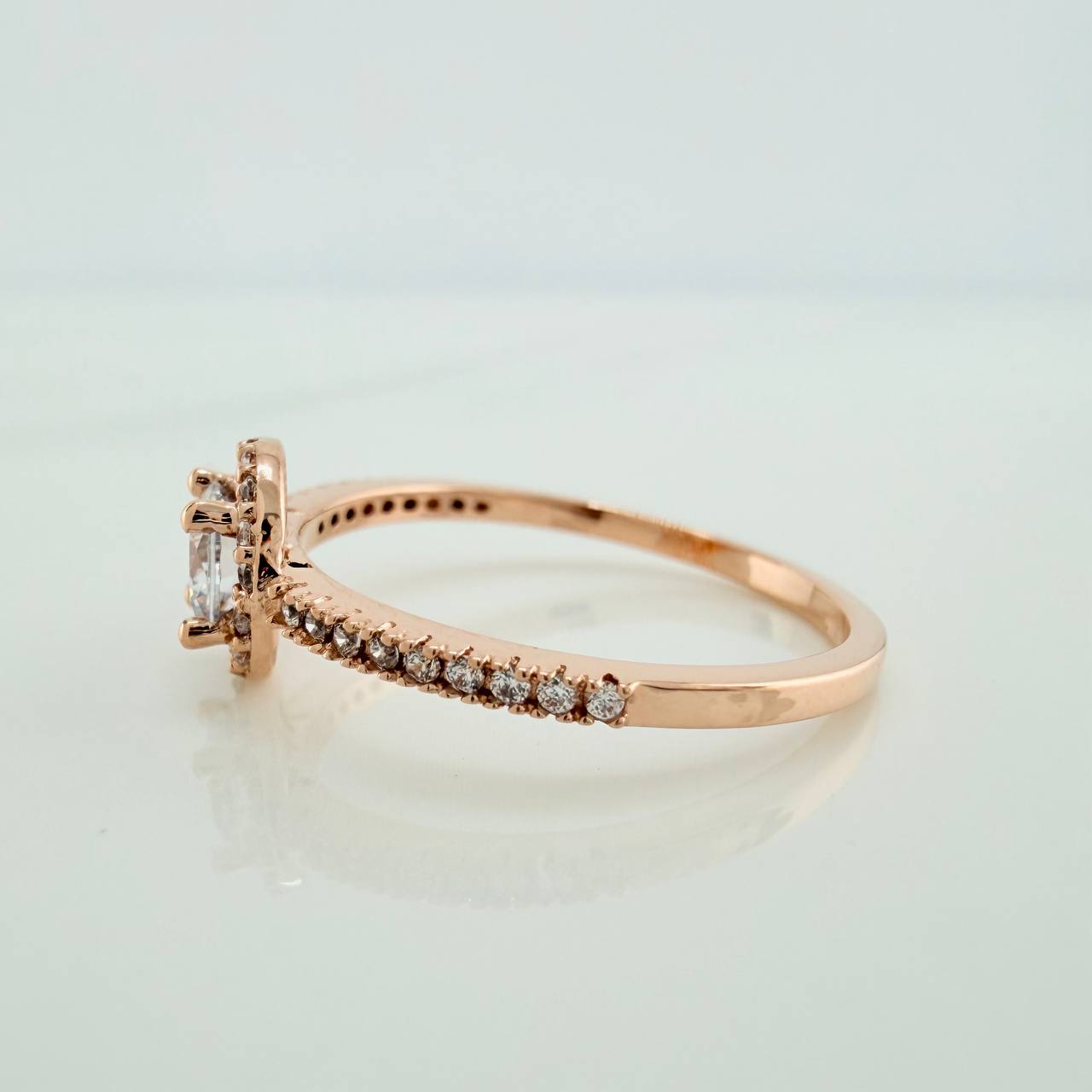 Anillo Churumbela Halo 2.05gr / T7 / Oro Rosa 18K &