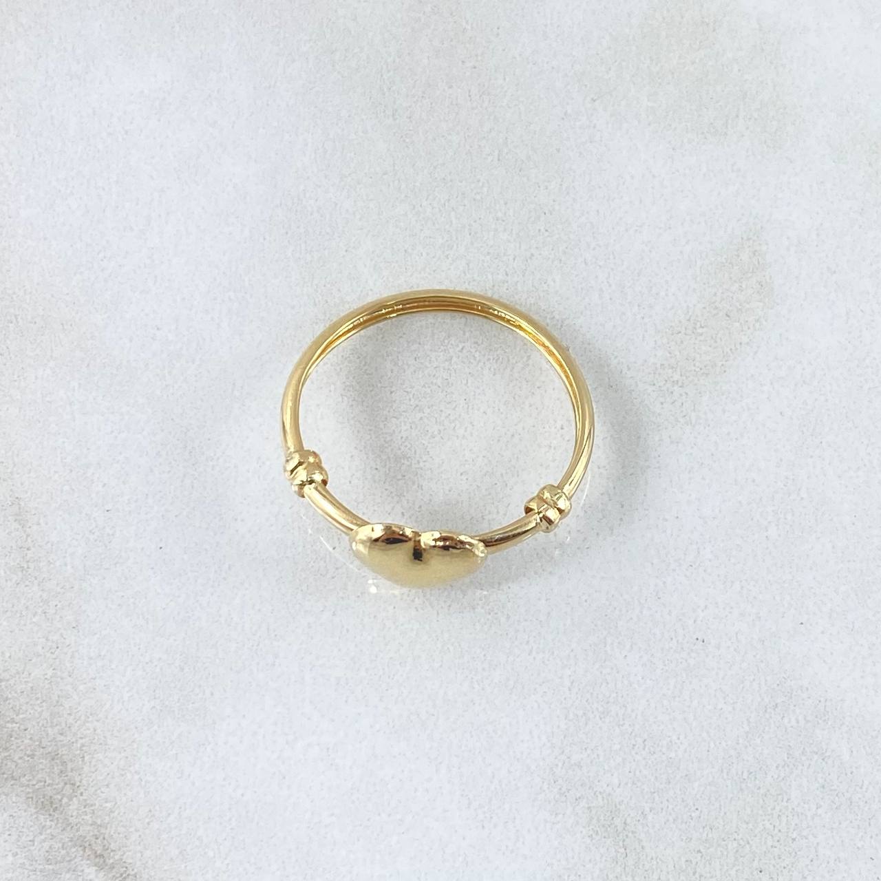 Anillo Sello Corazón 1.2gr / T6 1/2 / Nudo Liso Oro Amarillo 18K ©