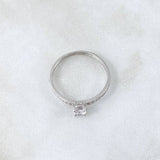 Anillo Solitario Churumbela 1.55gr / T7 1/2 / Circones Blancos Oro Blanco 18K ©