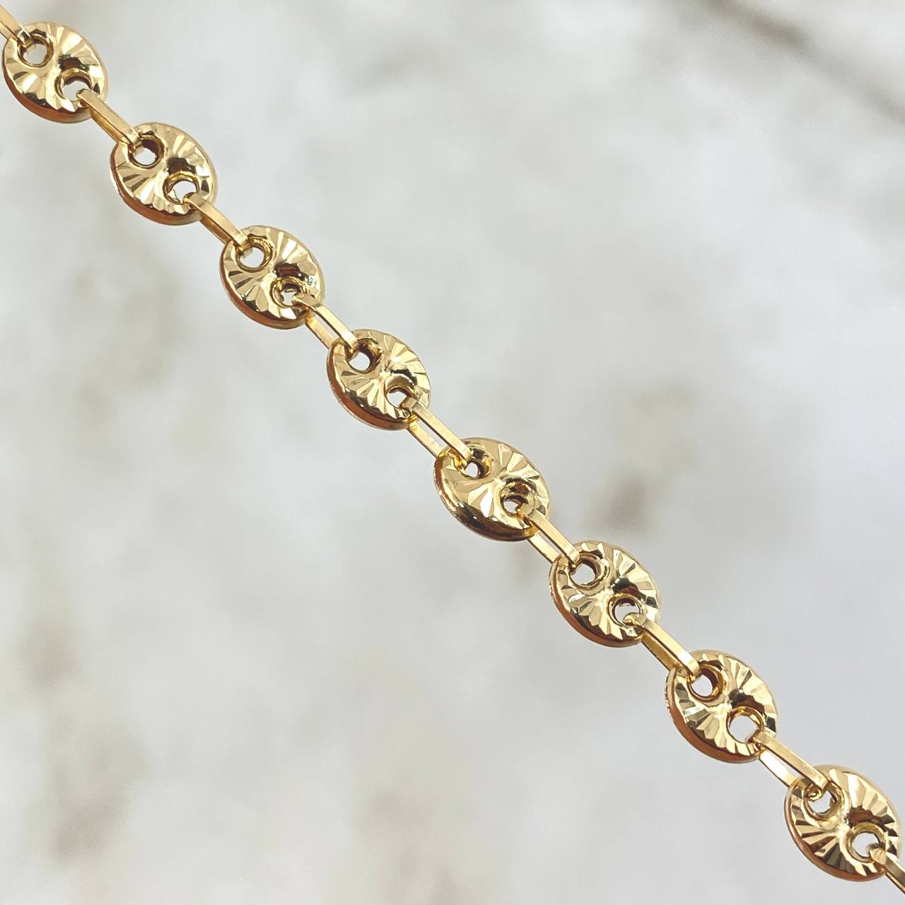 Pulso GC 3.95gr / 18cm / 4.8mm Diamantado Oro Amarillo 18K