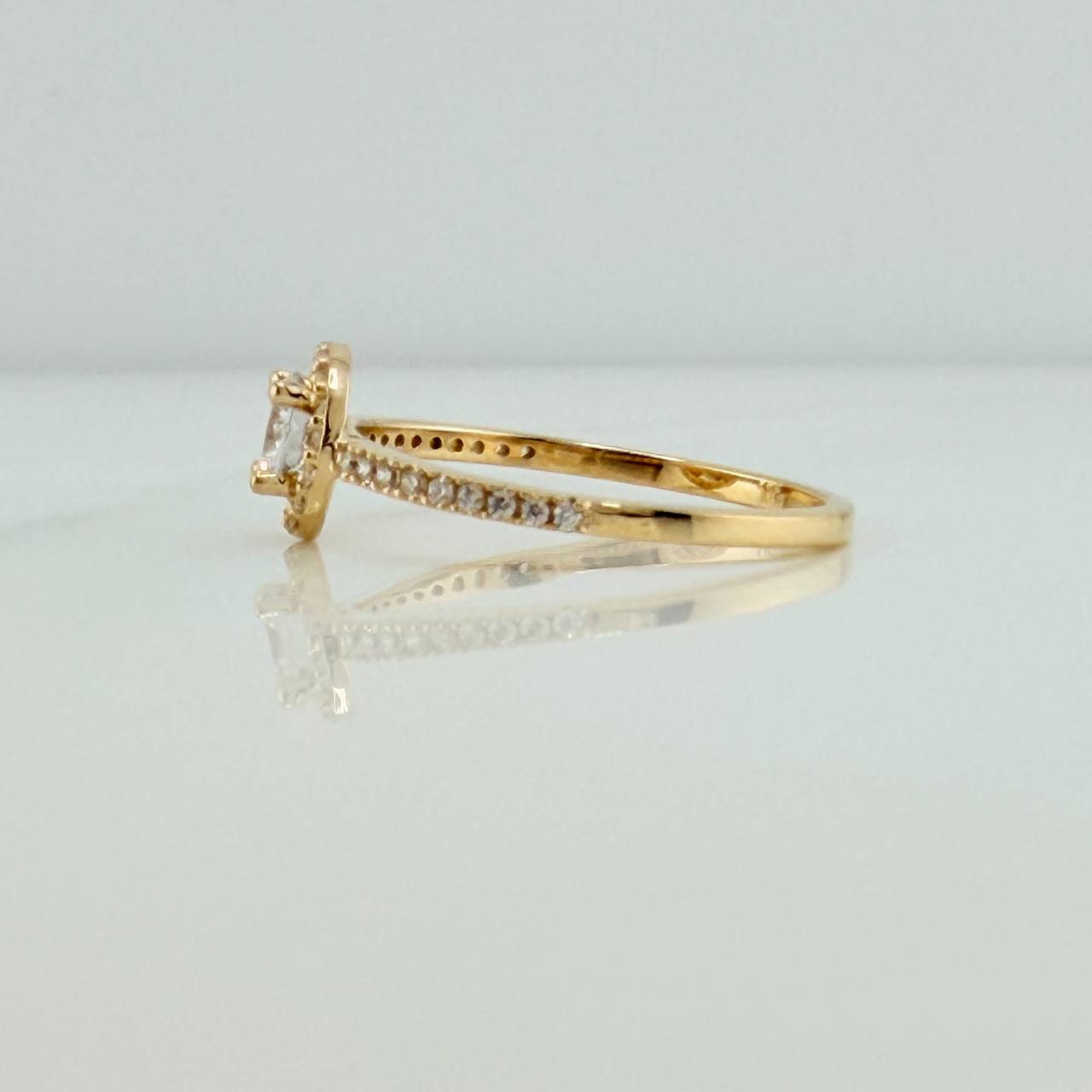 Anillo Churumbela Halo 2.05gr / T7 / Oro Amarillo 18K &