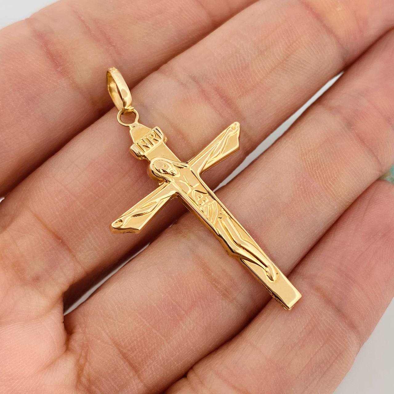 Dije Cruz Cristo Inri 1.5gr / 4cm / Oro Amarillo 18K &