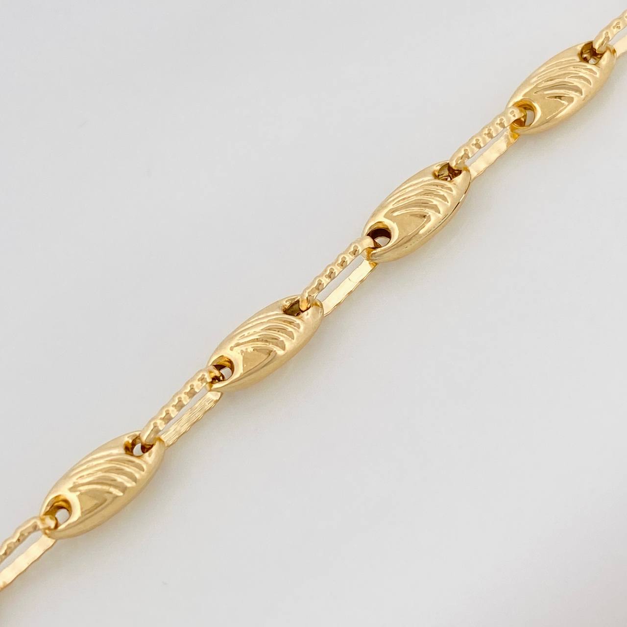 Pulso Rustica Paris 4g / 20.05cm / 3.51mm Oro Amarillo 18K