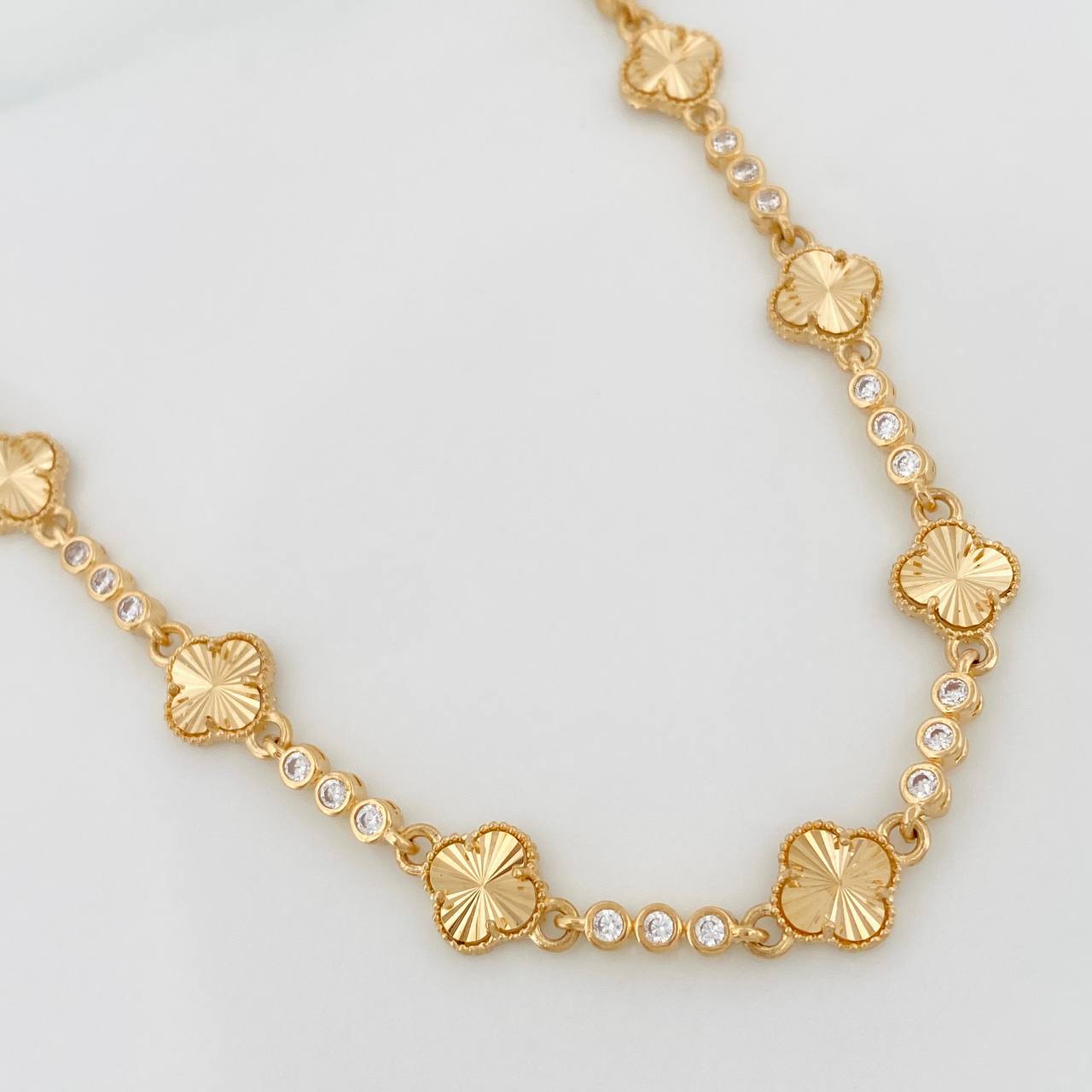 Cadena Halo Trebol 16.85g / 40.05cm / 2.8mm Oro Amarillo 18K