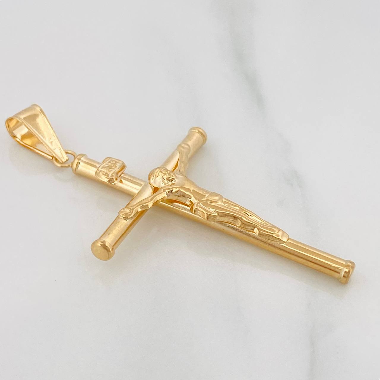 Dije Cruz Cristo 2.8g / 5.05cm Oro Amarillo 18K