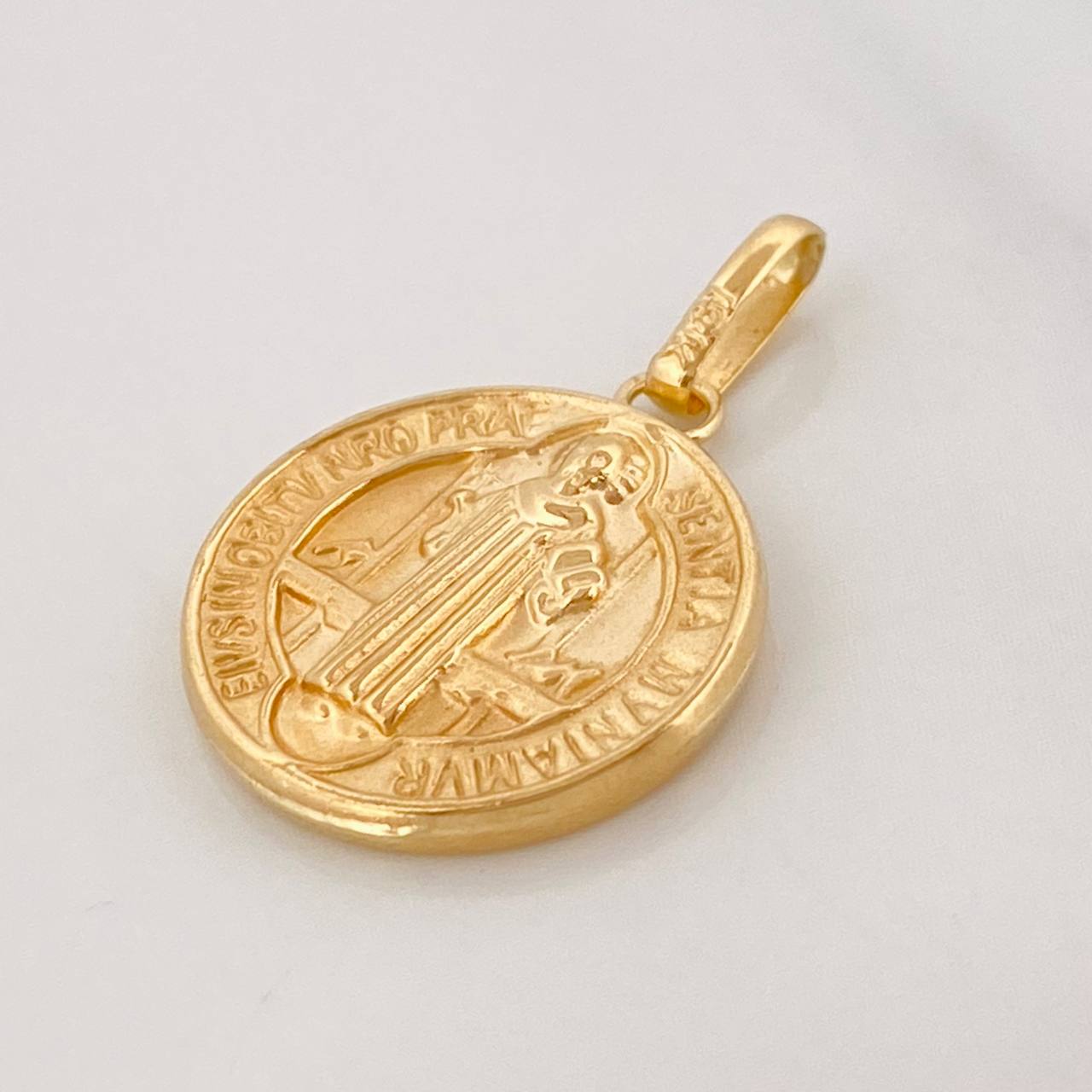 Dije San Benito 1.4g / 2.05cm Oro Amarillo 18K