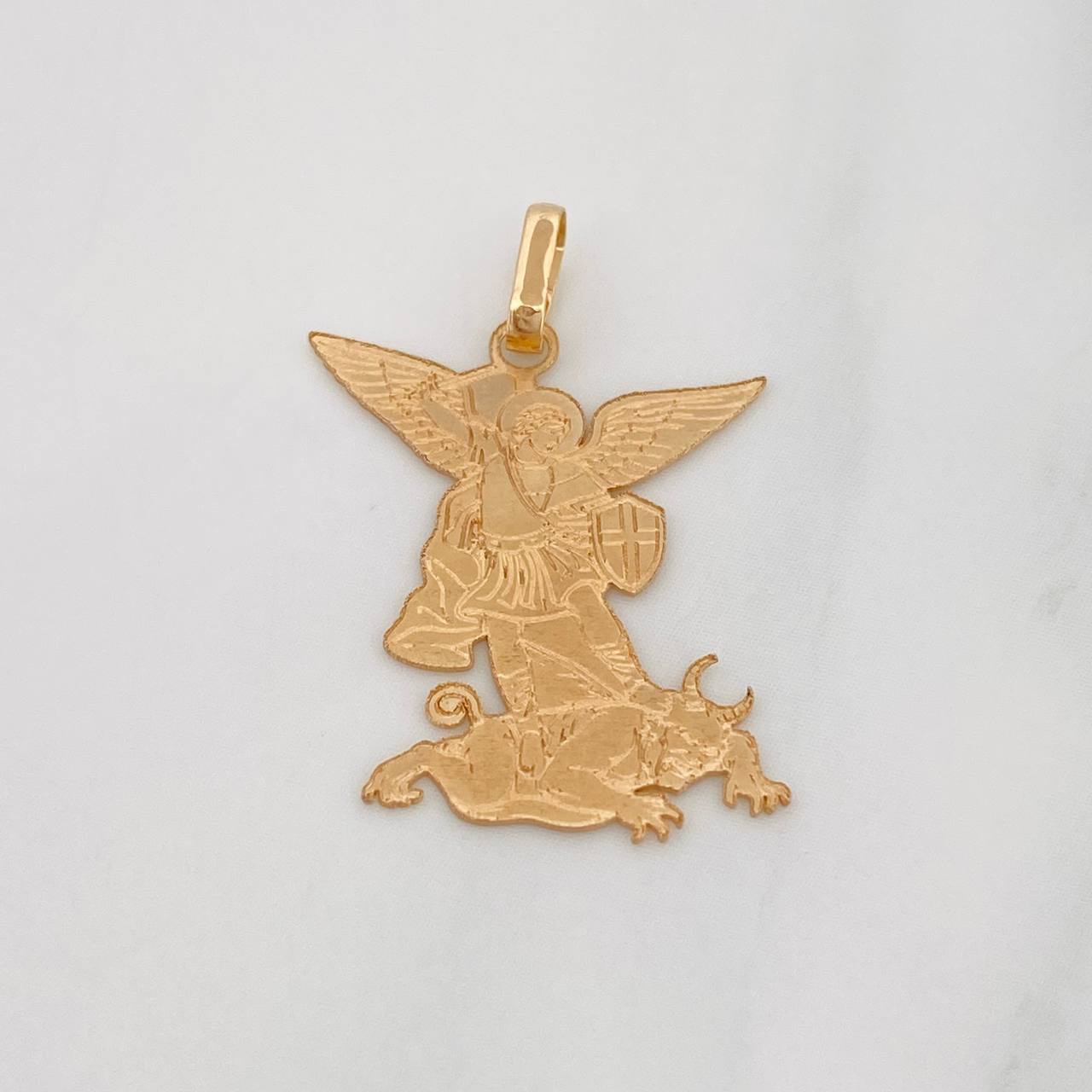 Dije San Miguel Arcangel 0.95g / 2.05cm Oro Amarillo 18K
