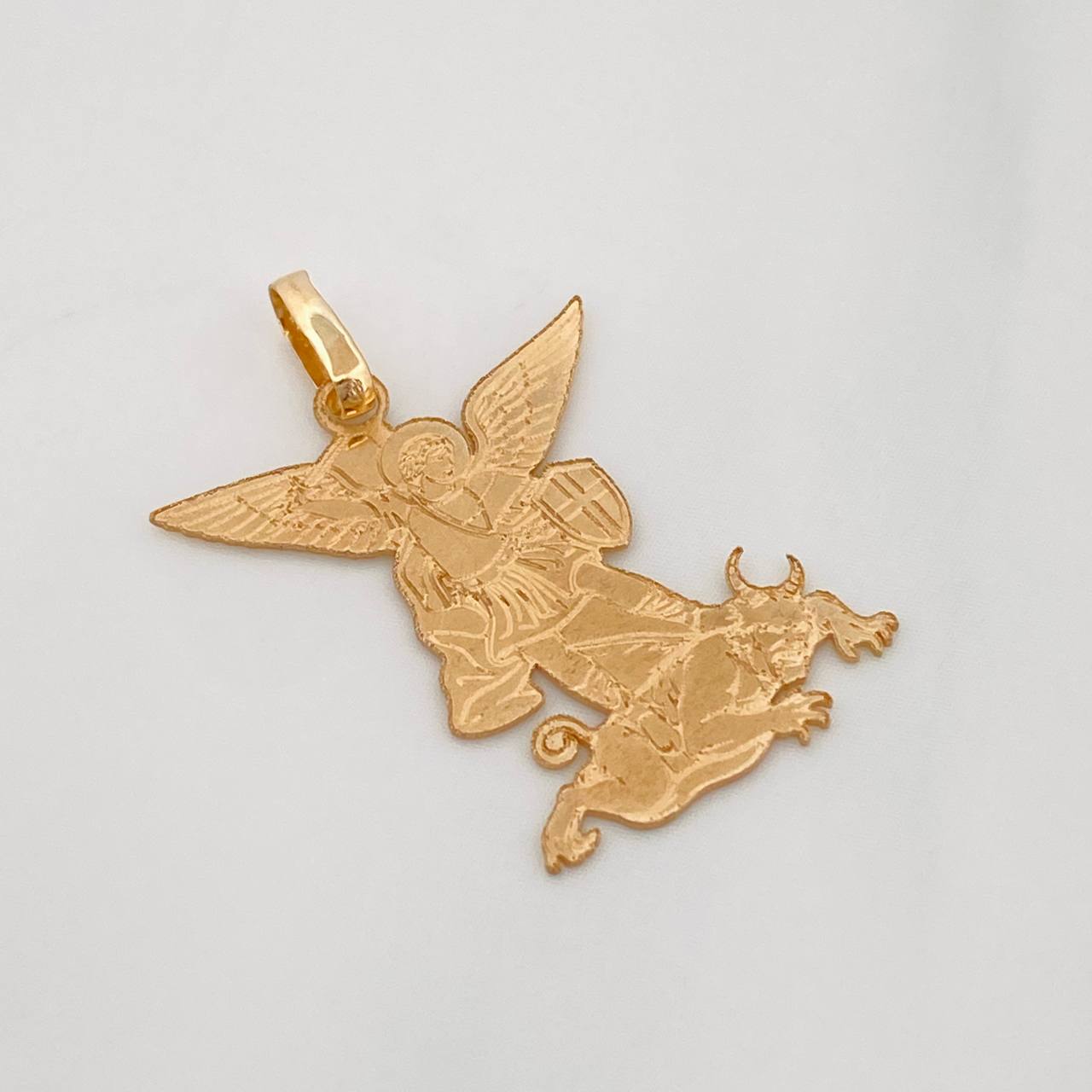 Dije San Miguel Arcangel 1g / 2.05cm Oro Amarillo 18K