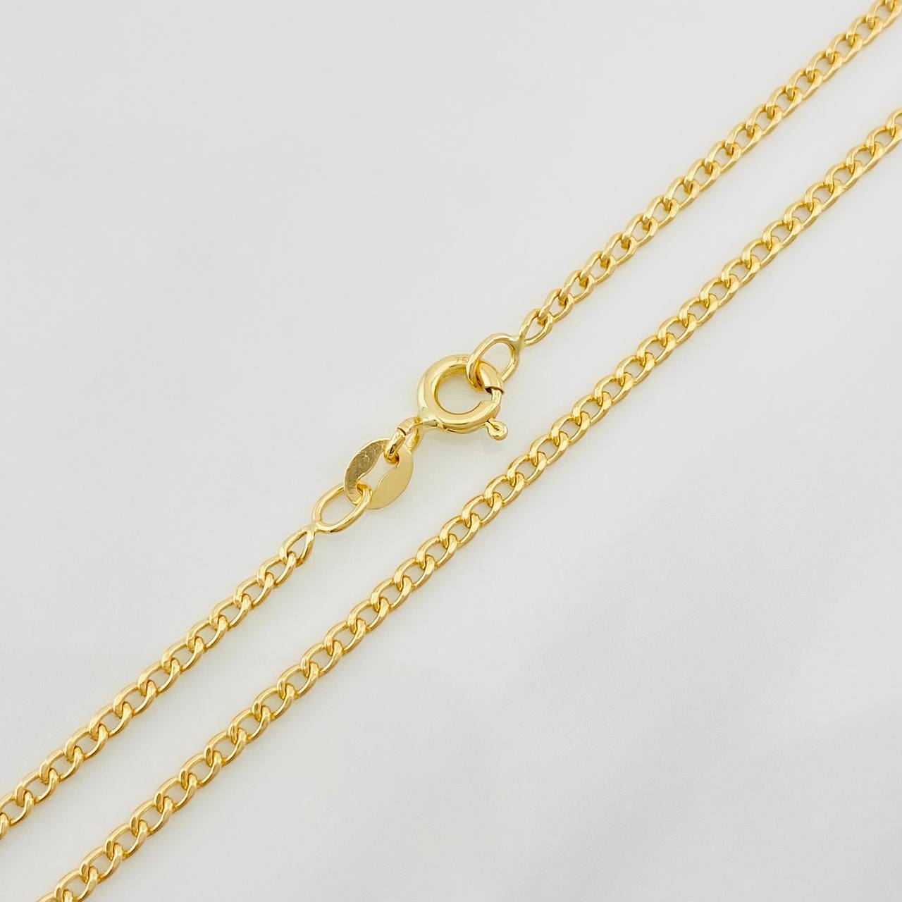 Cadena Cubana 2.05g / 45cm / 1.76mm Oro Amarillo 18K