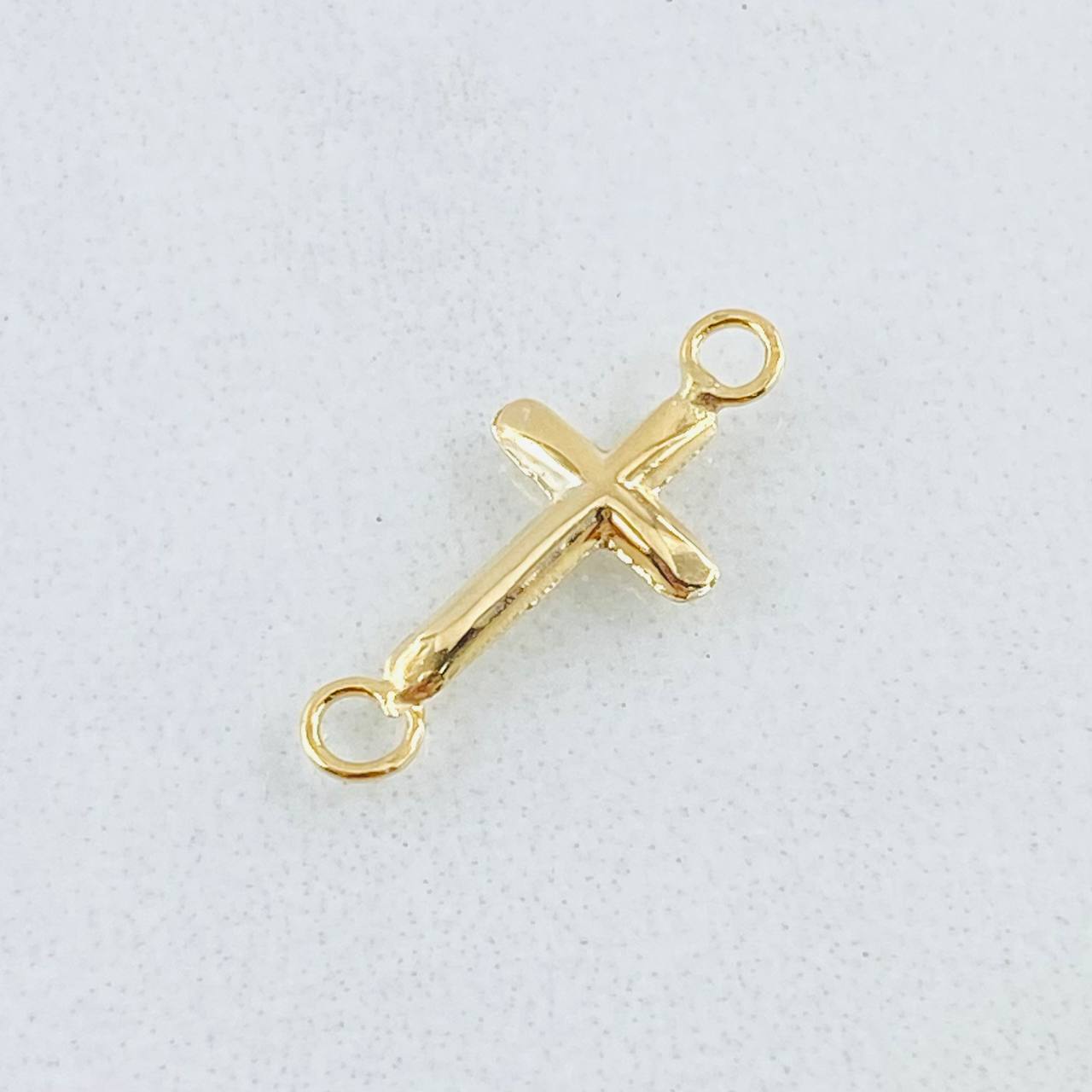 Dije Cruz Puntas Plana 0.25 g / 2 cm Oro Amarillo 18K
