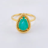 Anillo Solitario Gota Bordeada 1.6 Qts Esmeralda 4.65gr / T7 1/4 / Oro Amarillo 18K ©