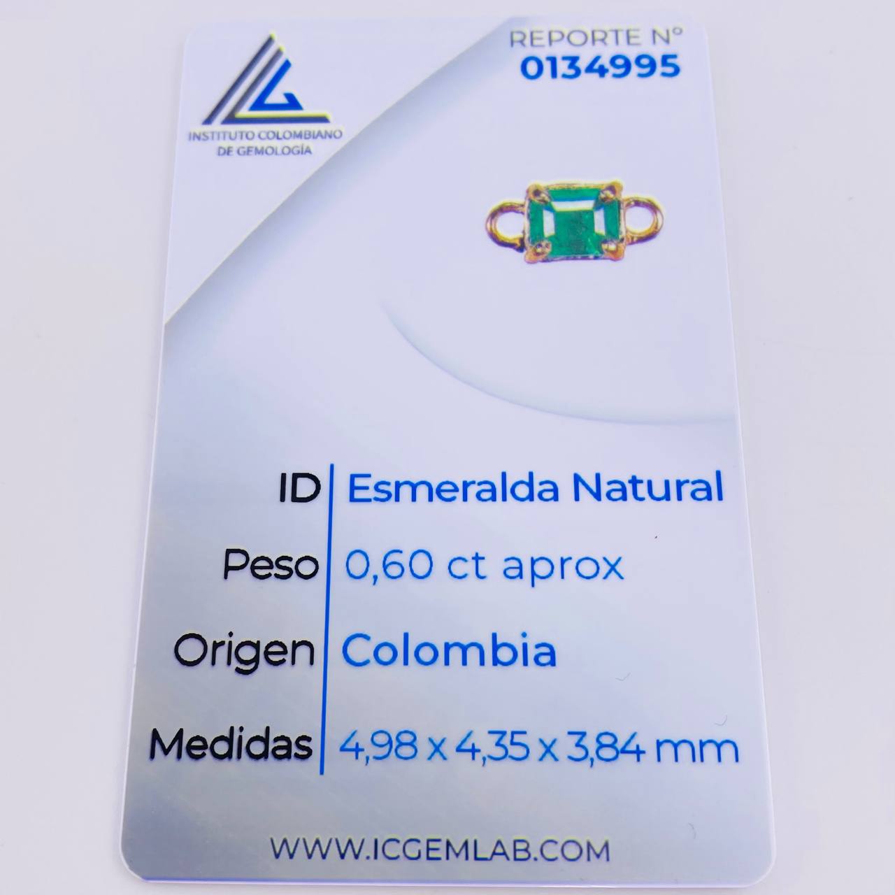 Herraje Rectangulo Cuatro Garras 60pts Esmeralda 0.5gr / 1cm / Oro Amarillo 18K