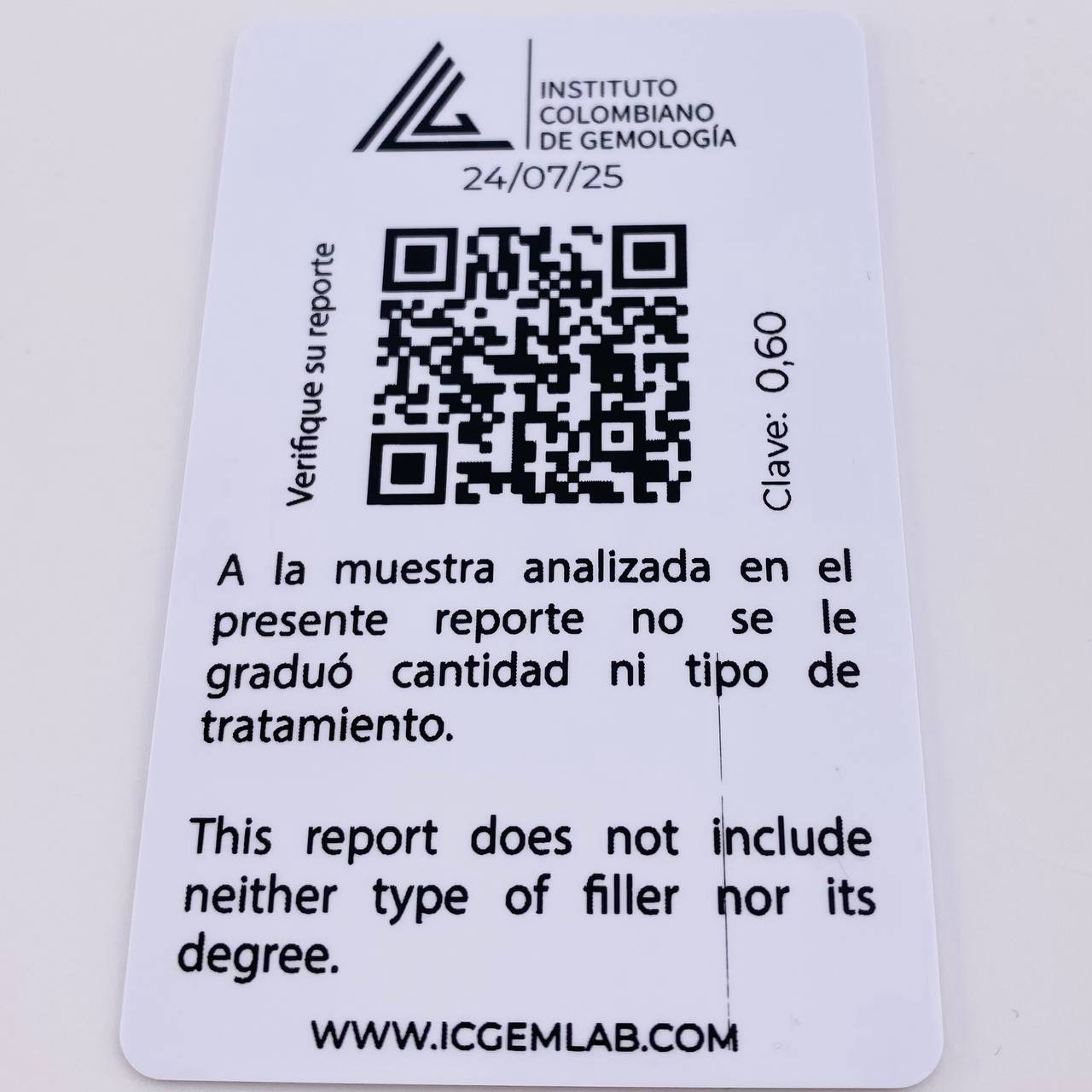 Herraje Rectangulo Cuatro Garras 60pts Esmeralda 0.45gr / 1cm / Oro Amarillo 18K