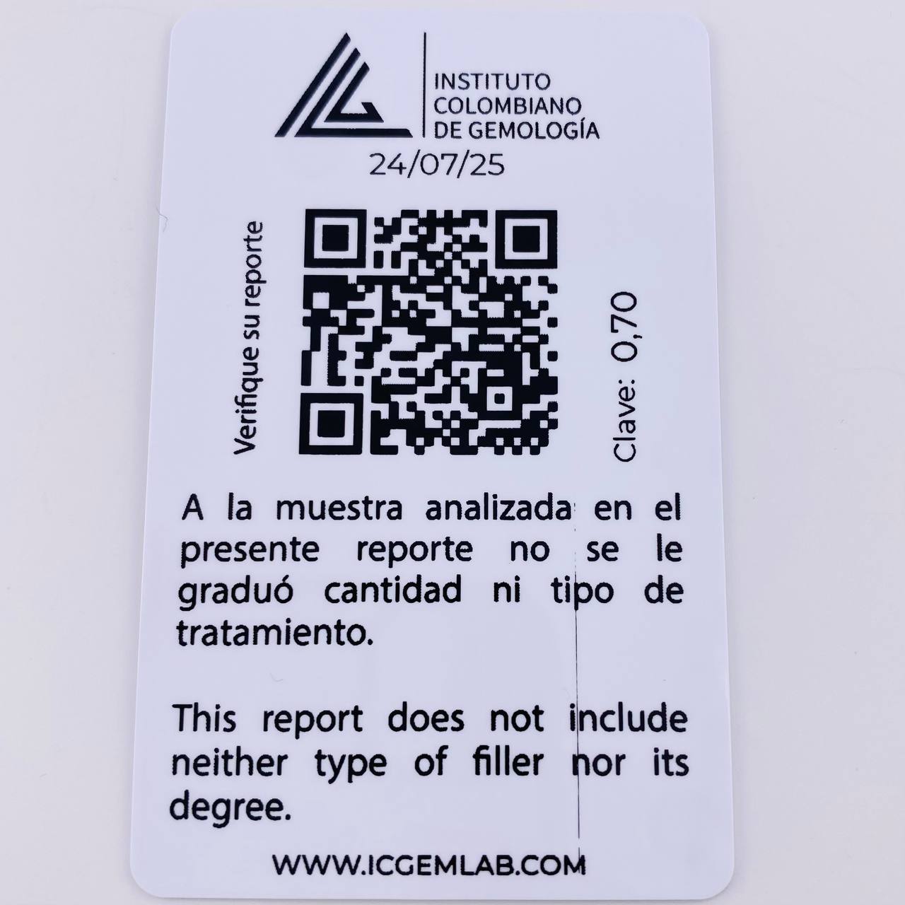 Herraje Cuadrado Cuatro Garras 70pts Esmeralda 1gr / 1cm / Oro Amarillo 18K