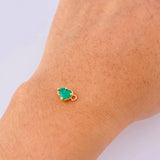 Herraje Corazon Cuatro Garras 60pts Esmeralda 0.6gr / 1cm / Oro Amarillo 18K