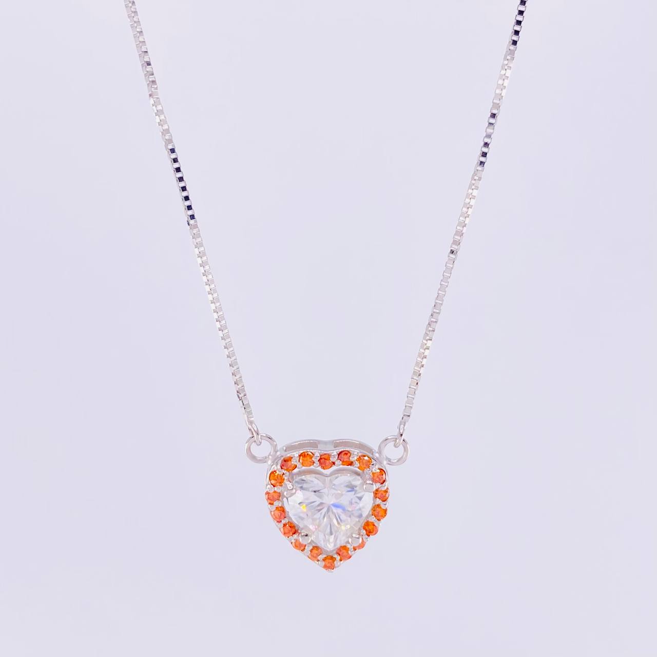 Set Cadena Veneciana + Dije Corazón Moisanitas 1 qts / 2.7g / 40cm Oro Blanco 18K