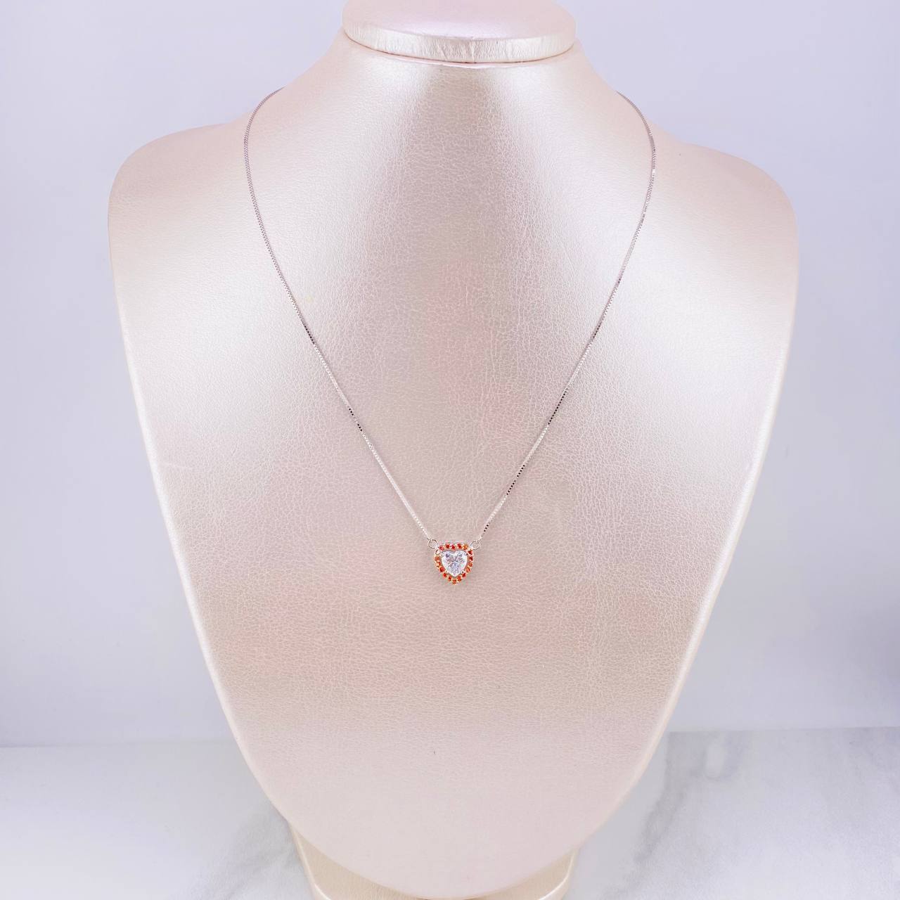 Set Cadena Veneciana + Dije Corazón Moisanitas 1 qts / 2.7g / 40cm Oro Blanco 18K
