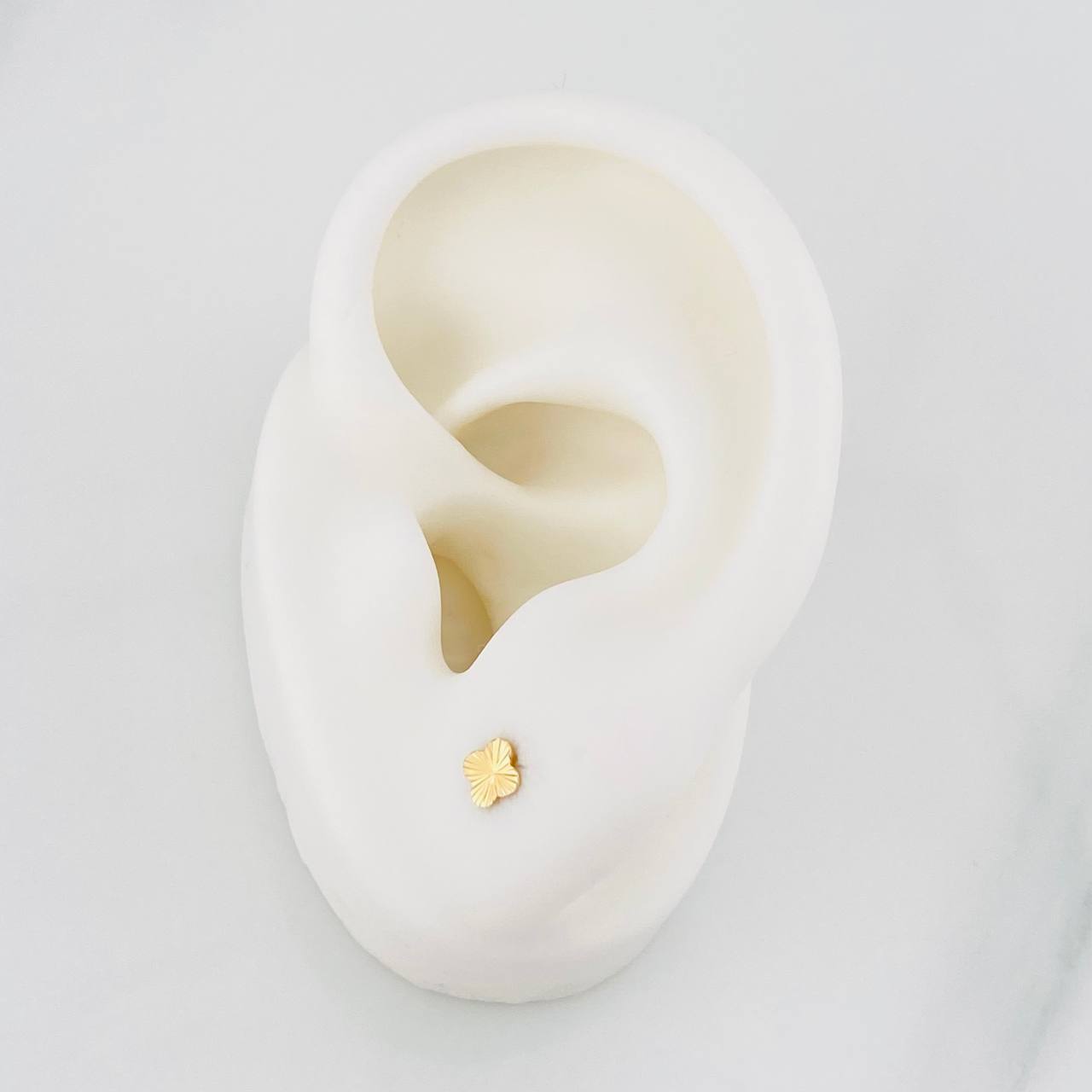 Topos Trebol 0.6g / 3.62mm Oro Amarillo 18K