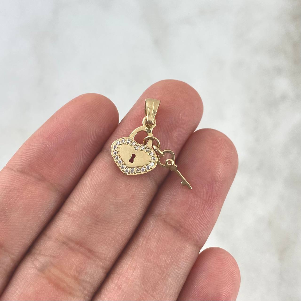 Dije Corazon Candado 1.7gr / 2cm / Circcones Blanco Oro Amarillo *