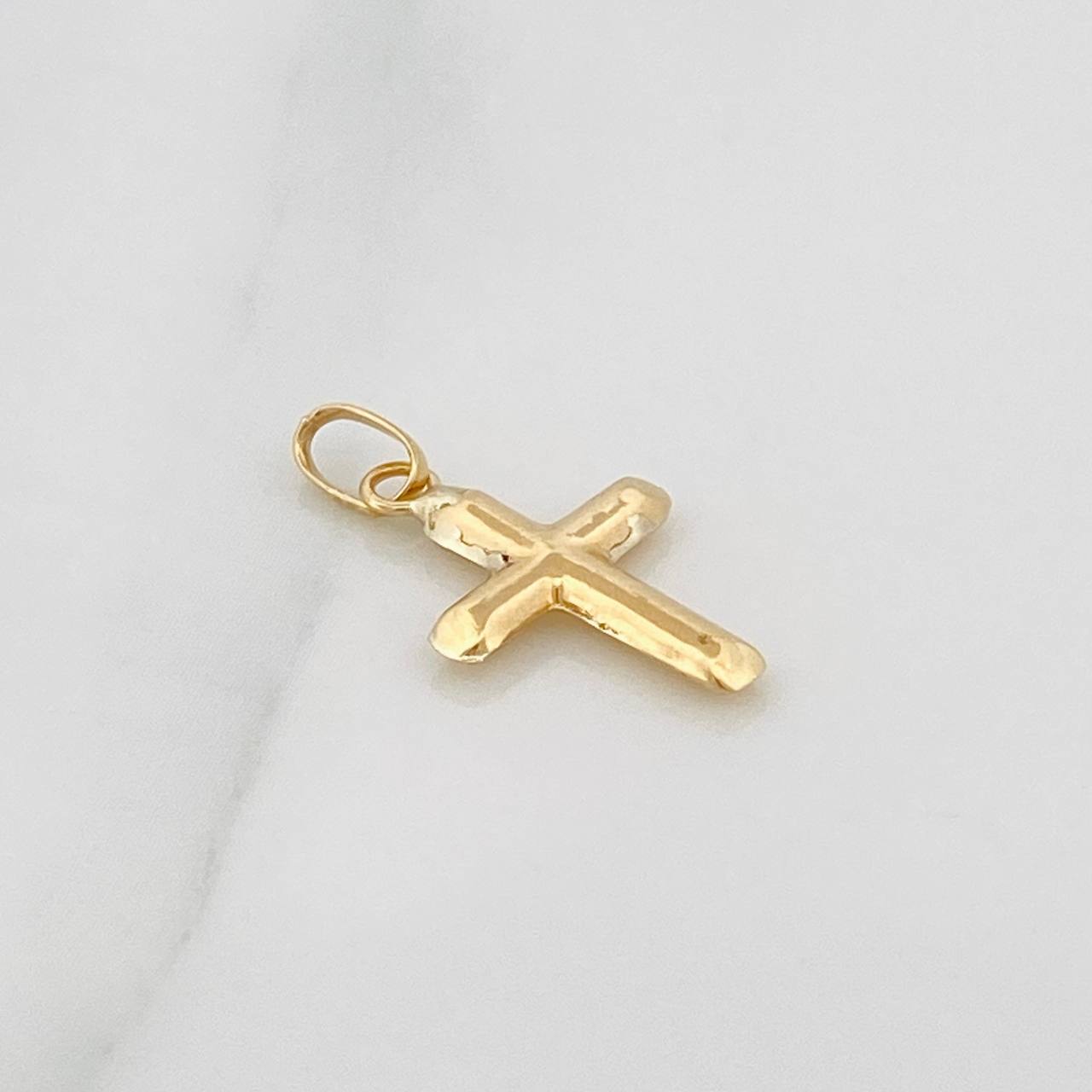 Dije Cruz  0.45gr / 2cm / Oro Amarillo 18K %