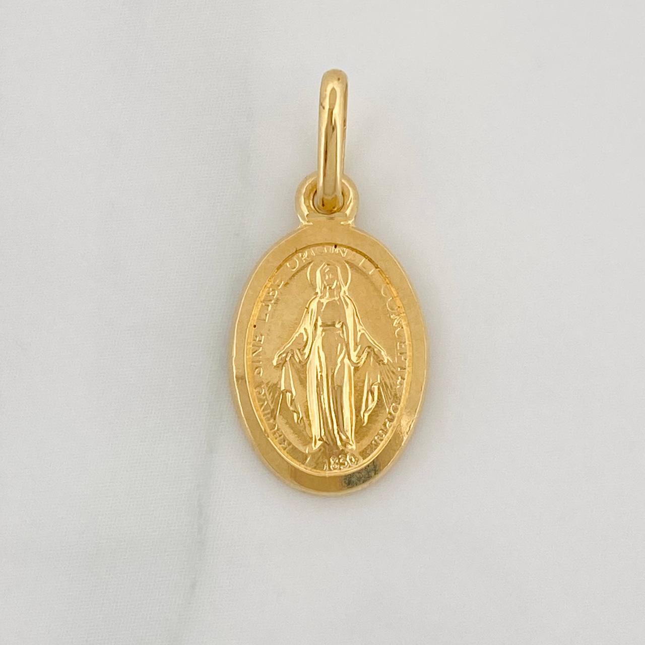 Dije Virgen Milagrosa 1.4gr / 2cm / Oro Amarillo 18K &